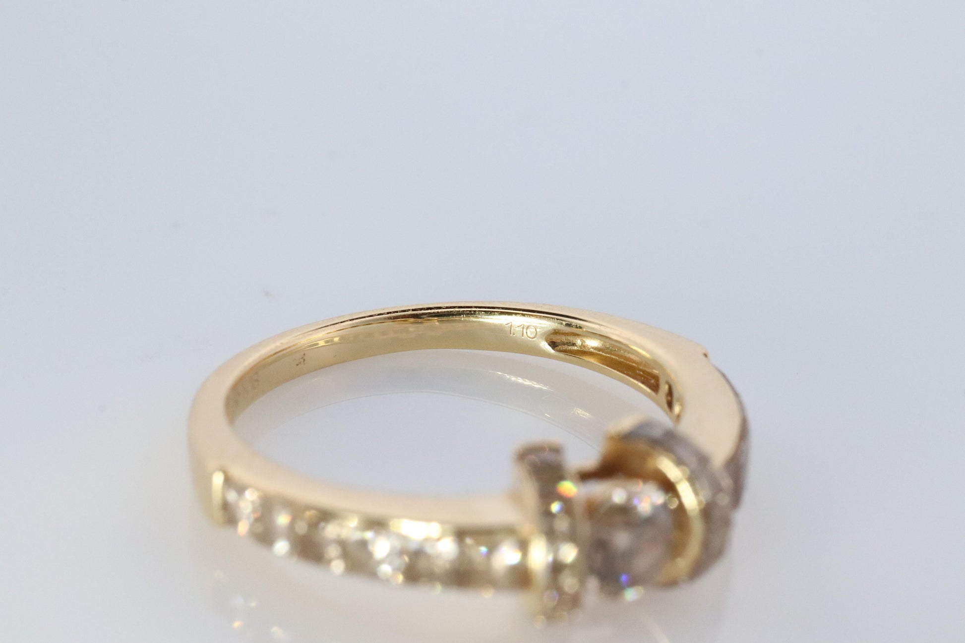 18k Round Genuine Diamond Solitaire Ring Anniversary Illusion set princess cut.