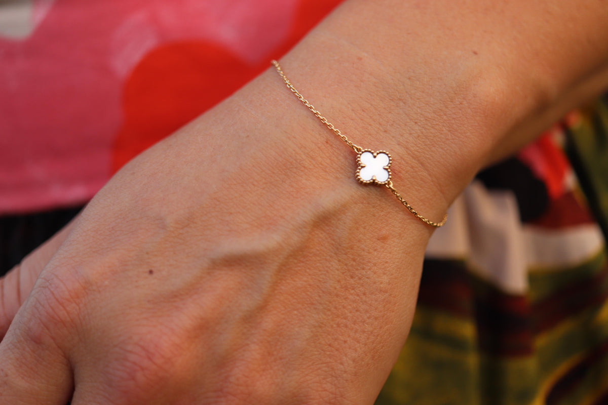 Van Cleef Arpels Sweet Alhambra Bracelet . Genuine VCA 18k YG Mother of Pearl