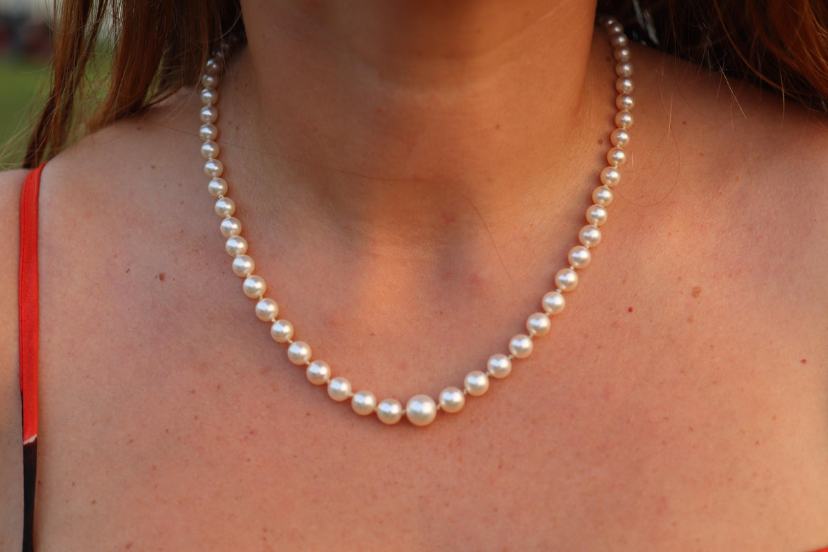 MIKIMOTO 14k Yellow Gold Pearl Necklace. Graduated Pearls Long Necklace.