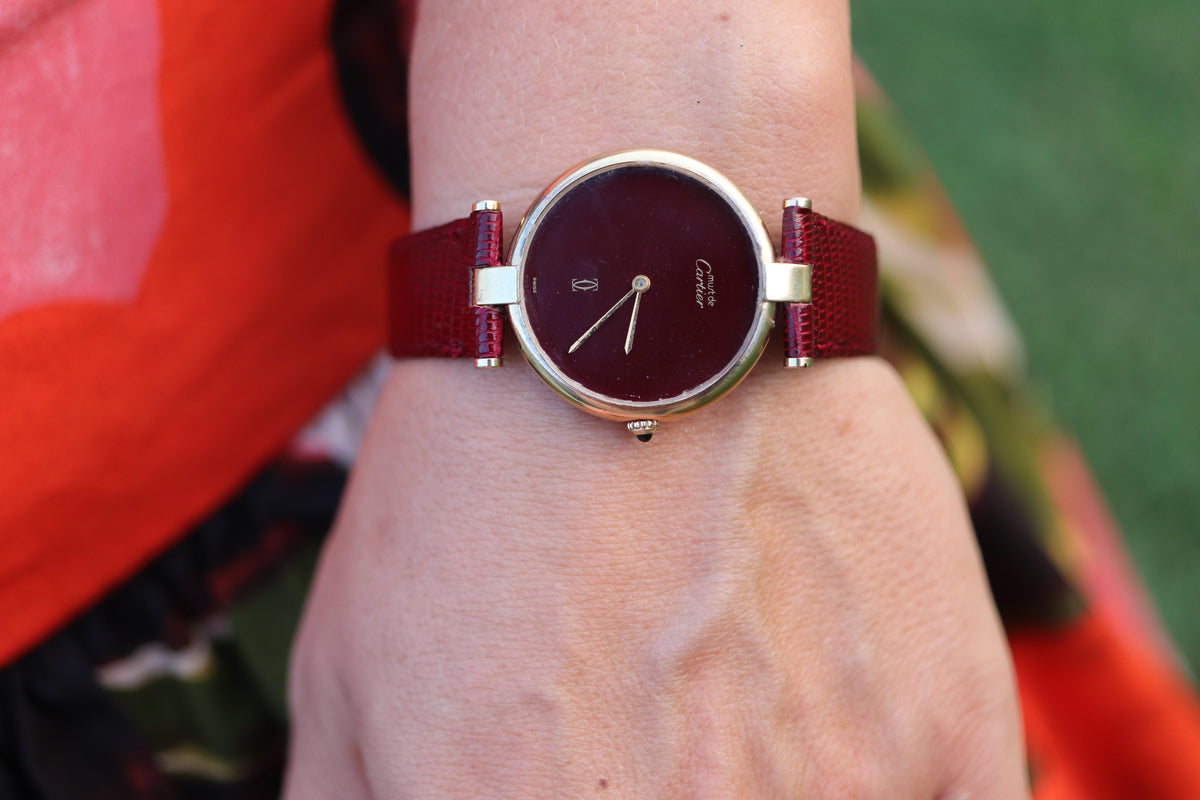 Cartier Watch. Must de Cartier Bordeaux Burgundy Dial Vendome Round Argent 30mm.