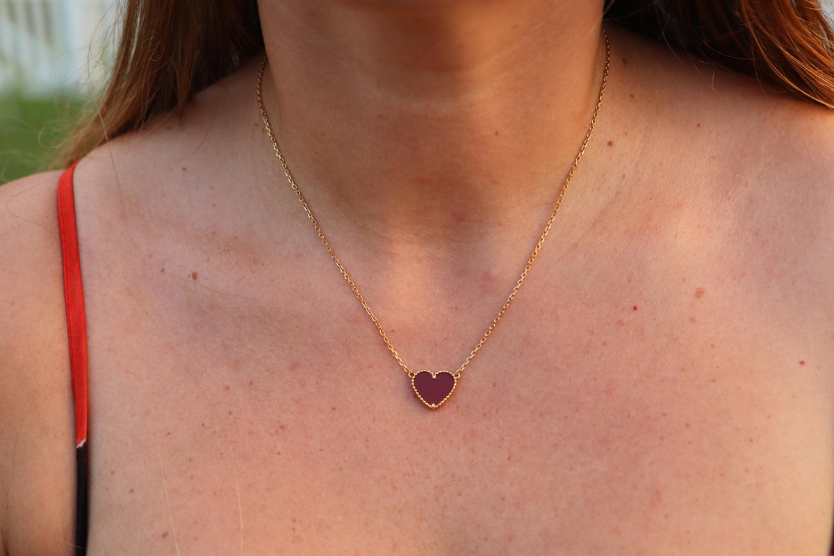 Van Cleef Arpels Lucky Alhambra Necklace. Genuine VCA 18k WG Carnelian Heart