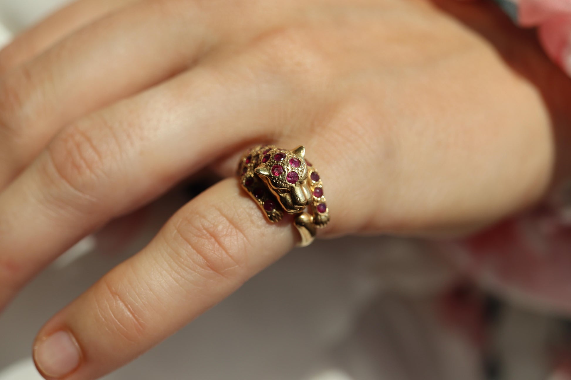 18k Panther Leopard Jaguar Cheetah Ruby ring. Encrusted Rubies Ready to Pouce