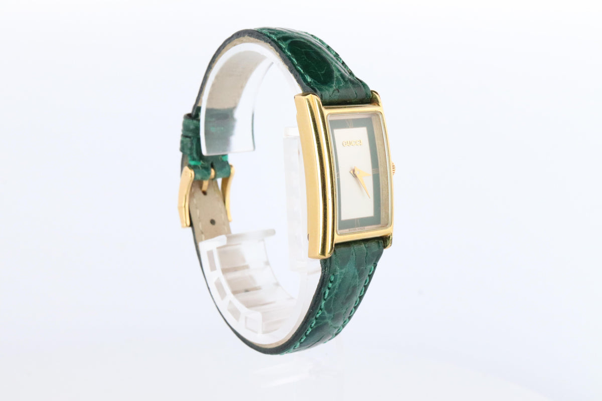 Vintage GUCCI Tank Watch Timepiece. 2600L Gucci Lane Green