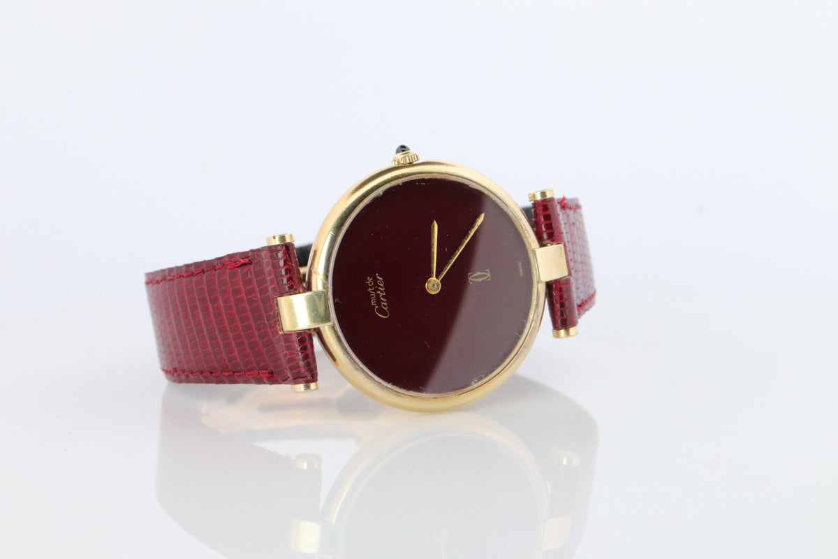 Cartier Watch. Must de Cartier Bordeaux Burgundy Dial Vendome Round Argent 30mm.