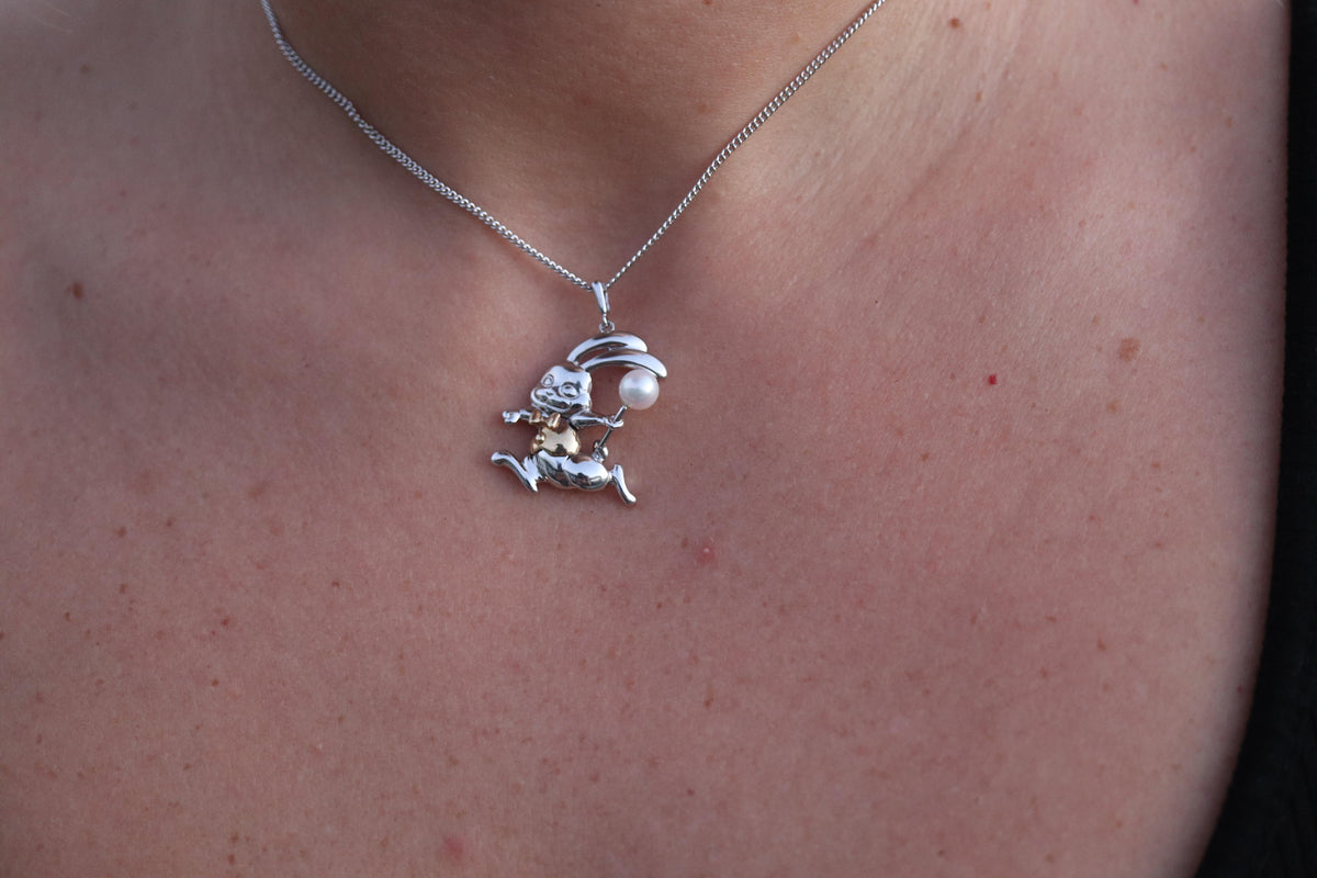 Mikimoto Pendant Sterling Silver. 18k SS Mikimoto Rabbit Pearl Pendant Necklace.