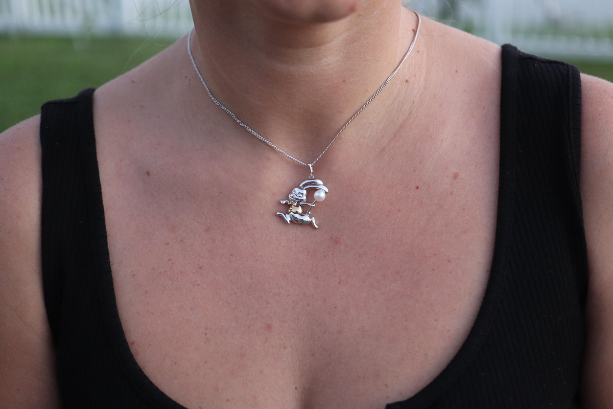 Mikimoto Pendant Sterling Silver. 18k SS Mikimoto Rabbit Pearl Pendant Necklace.