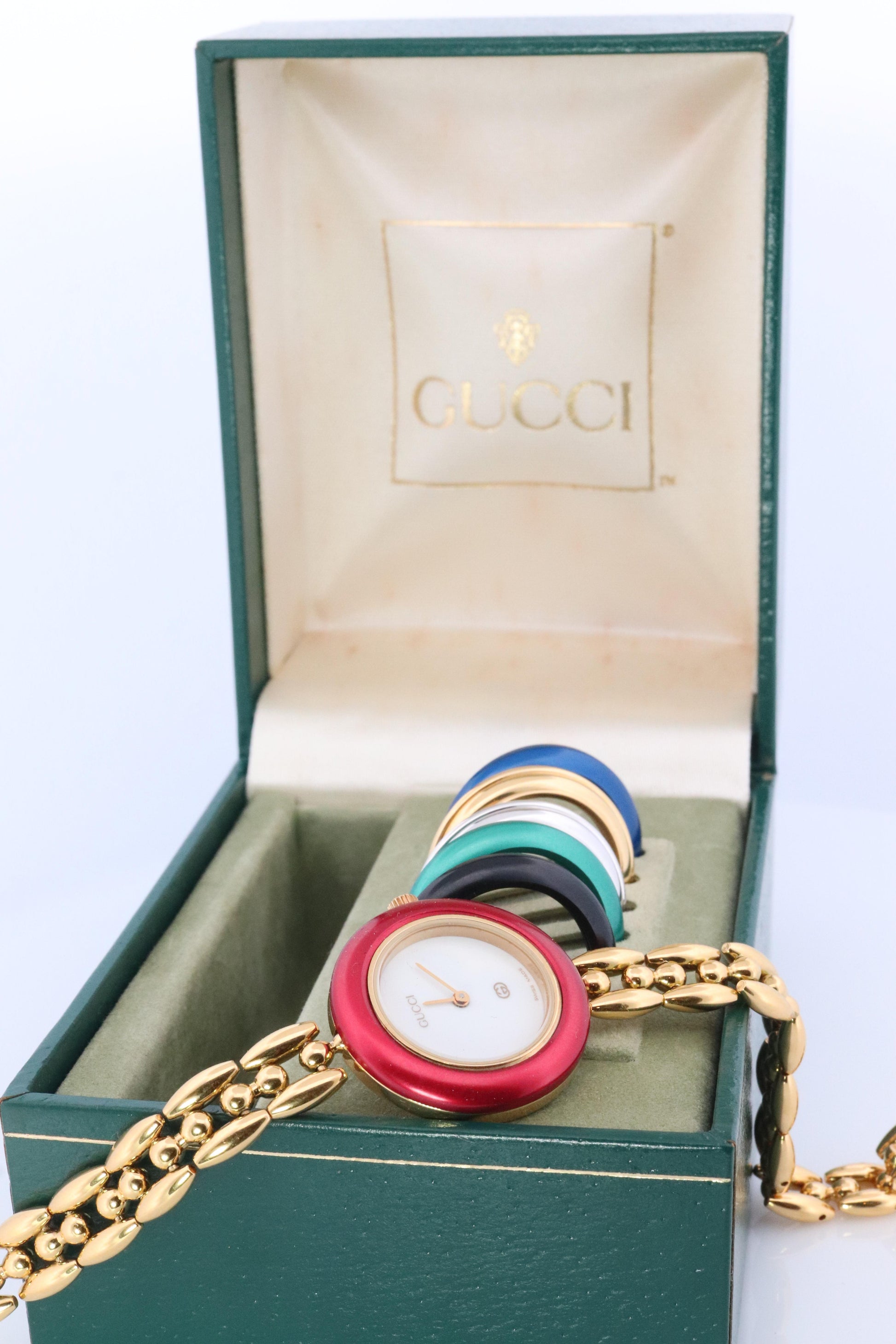 Vintage GUCCI Quartz 11/12 Watch. Gucci Multiple BEZEL Ladies Gold wristwatch