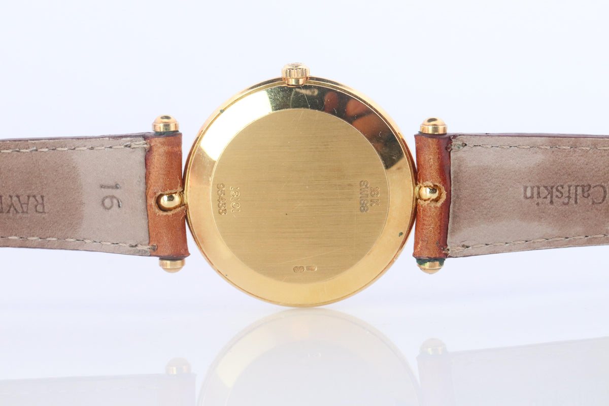 Van Cleef and Arpels 18101 MOP Dial watch. VCA Classique 18k Round 30mm Watch