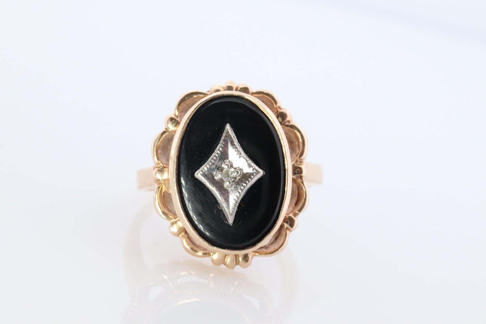 10k ONYX Diamond ring. Onyx 10k yellow gold ring. Vintage Victorian Onyx