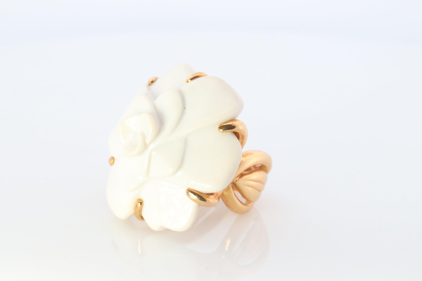 Chanel Camelia Ring. Genuine CHANEL 18k 750 Camelia Chalcedony Ring.