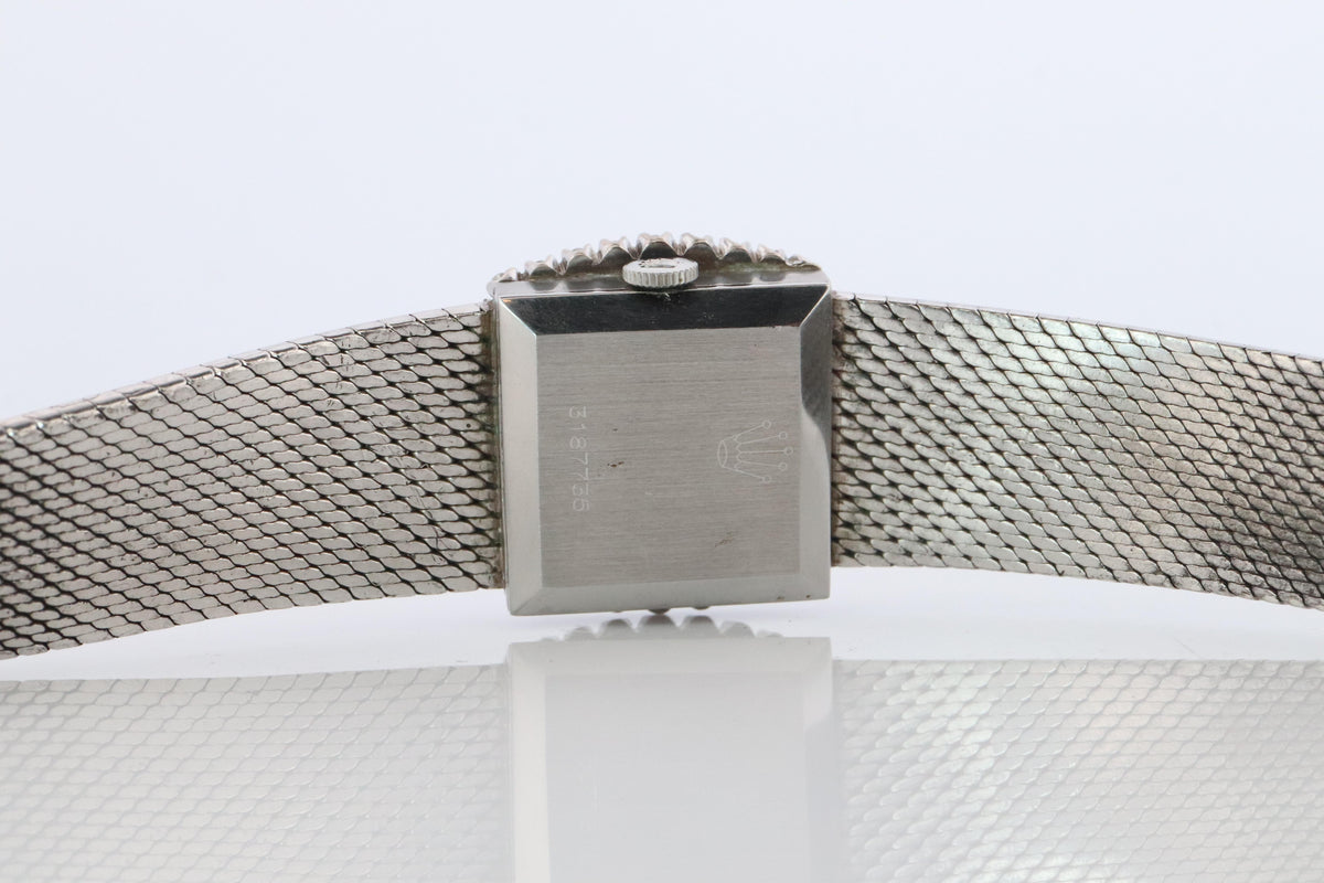 Genuine Rolex Watch. Diamond Bezel 1972 Ladies Manual ROLEX 2611 Precision