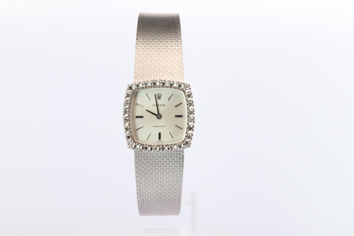 Genuine Rolex Watch. Diamond Bezel 1975 Ladies Manual ROLEX 2611 Precision