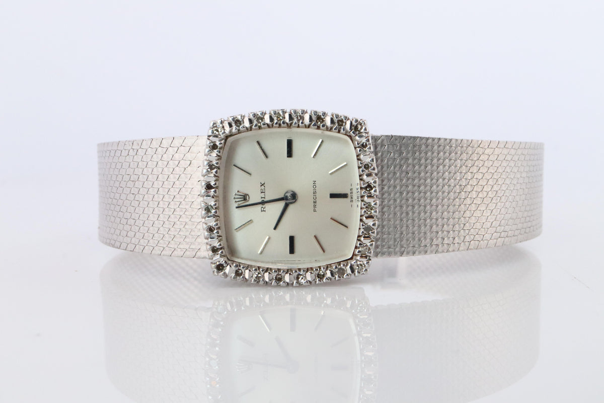 Genuine Rolex Watch. Diamond Bezel 1975 Ladies Manual ROLEX 2611 Precision
