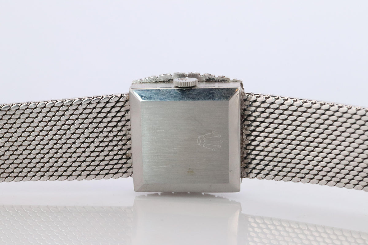 Genuine Rolex Watch. Diamond Bezel 1975 Ladies Manual ROLEX 2611 Precision