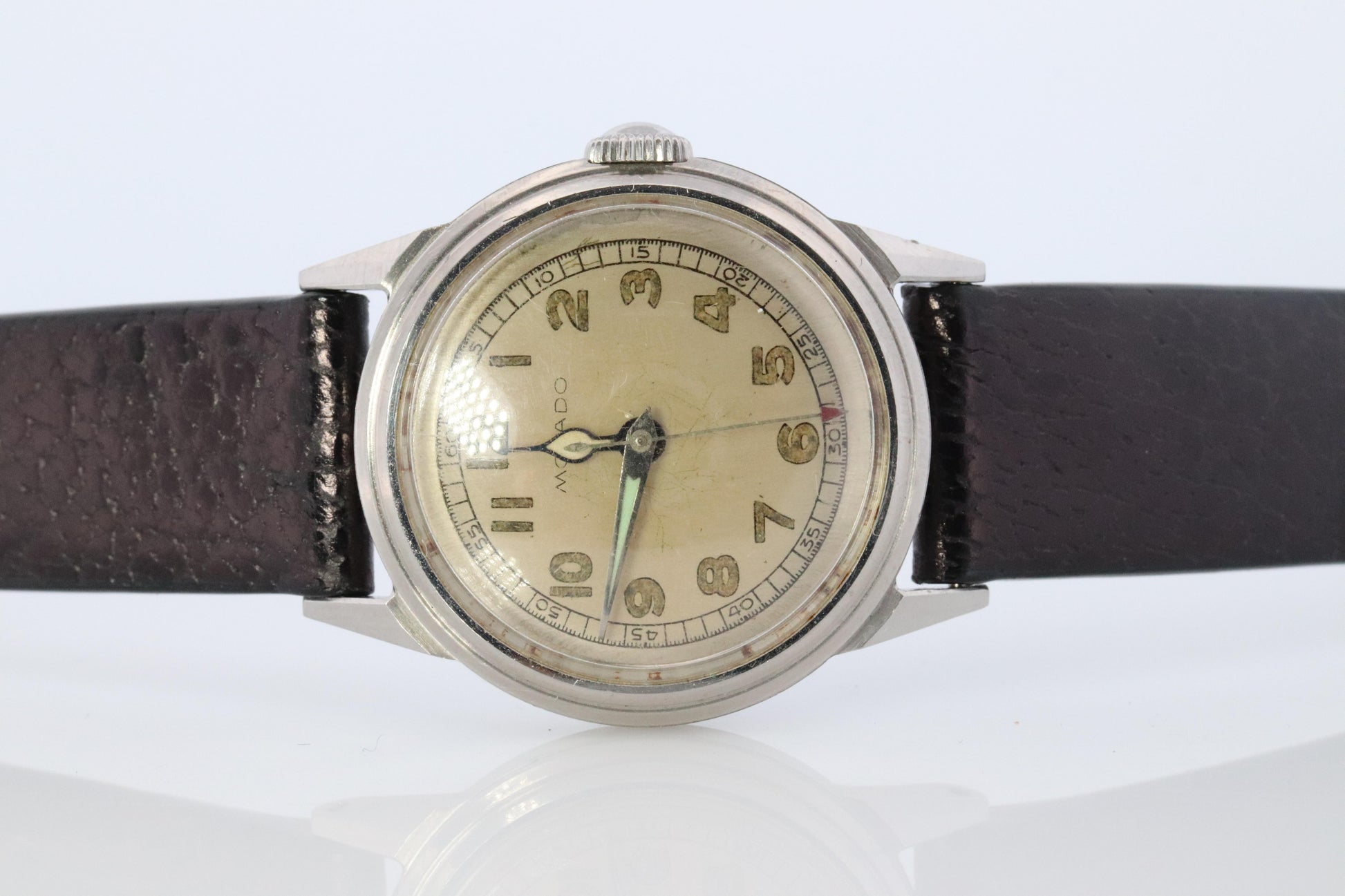 Vintage 1950s Movado Watch. 18610 Movado Mechanical Windup Movement