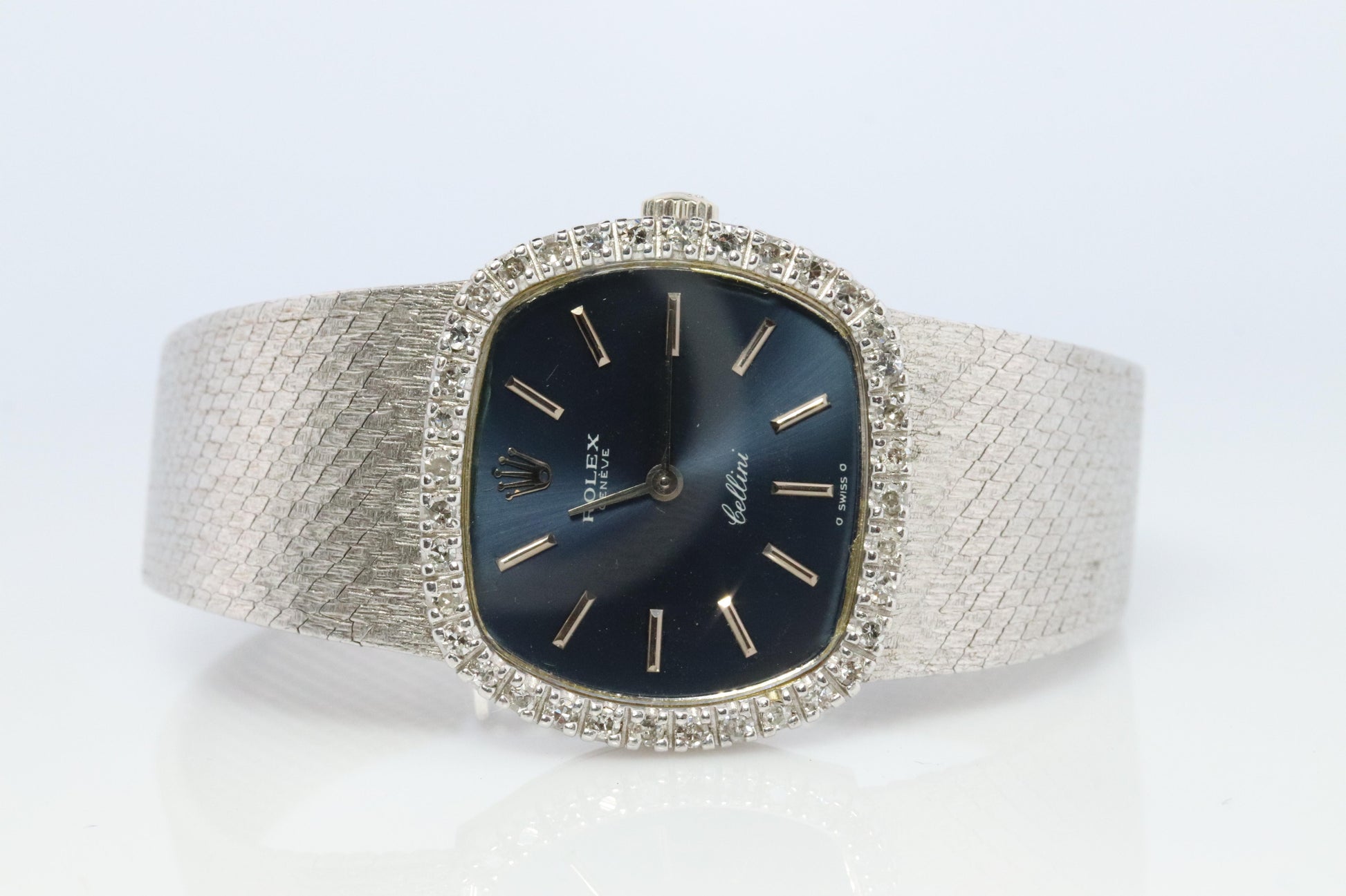 Genuine 18k Rolex Watch. ROLEX Cellini 3801 Diamond Bezel Mechanical Windup.