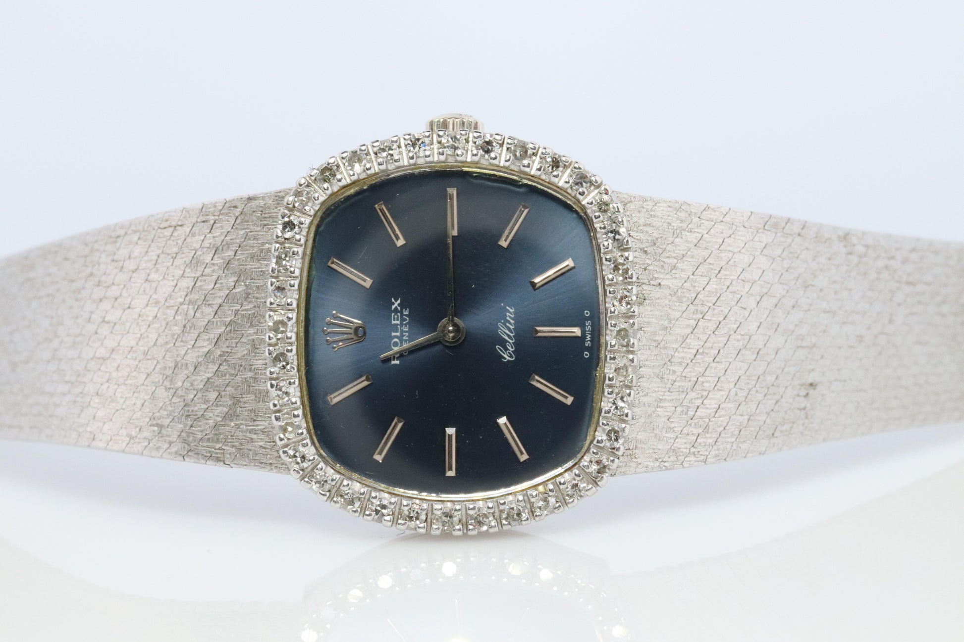 Genuine 18k Rolex Watch. ROLEX Cellini 3801 Diamond Bezel Mechanical Windup.