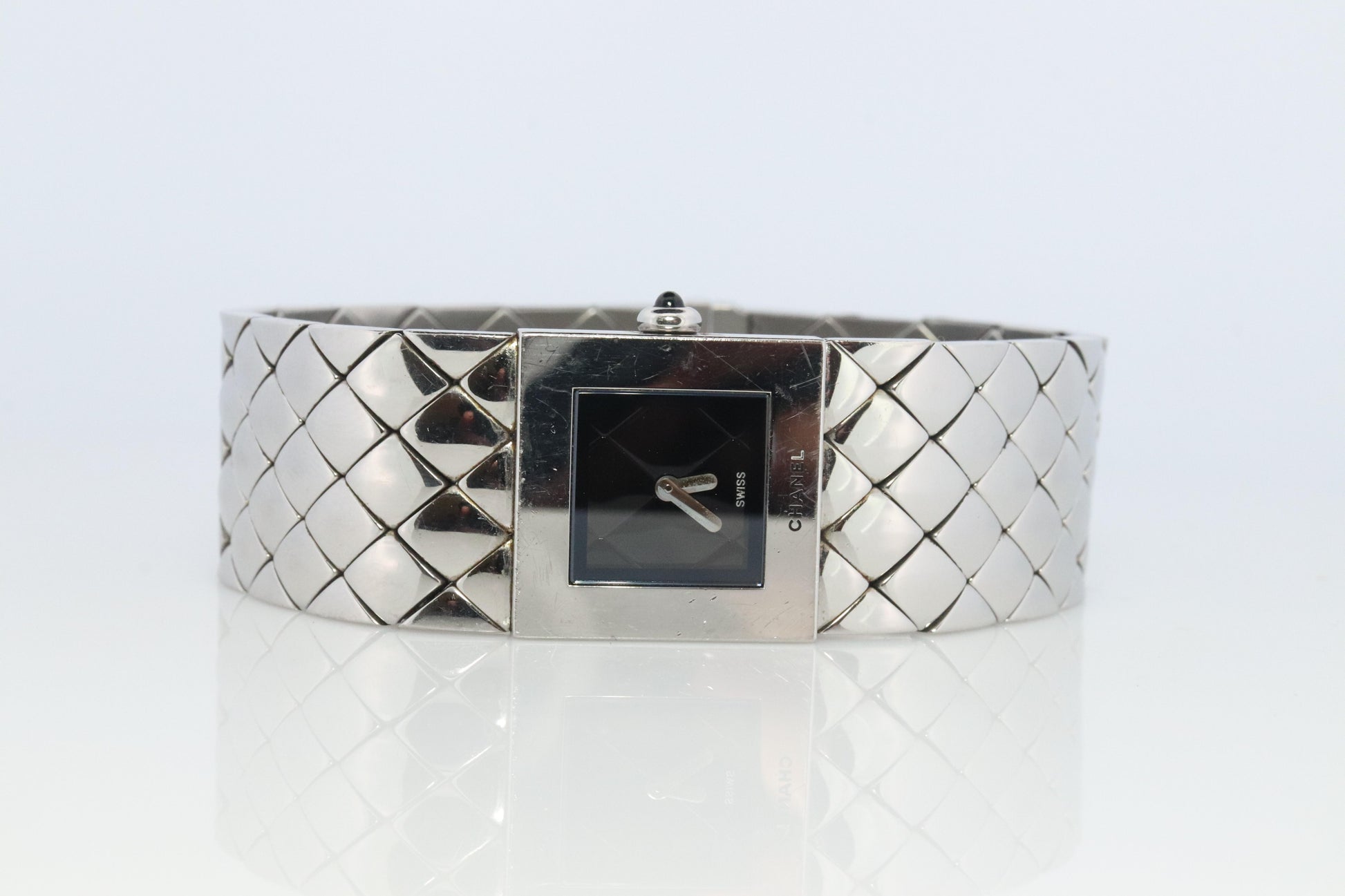 Chanel Watch. Genuine Matelasse Ladies Quartz Wristwatch Quilted Bracelet