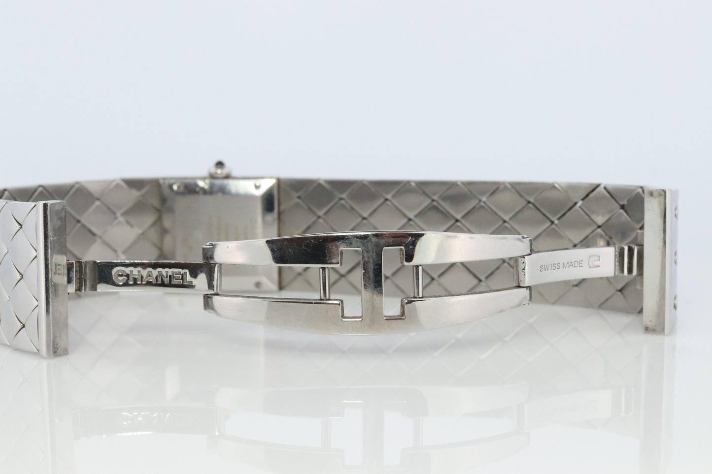 Chanel Watch. Genuine Matelasse Ladies Quartz Wristwatch Quilted Bracelet