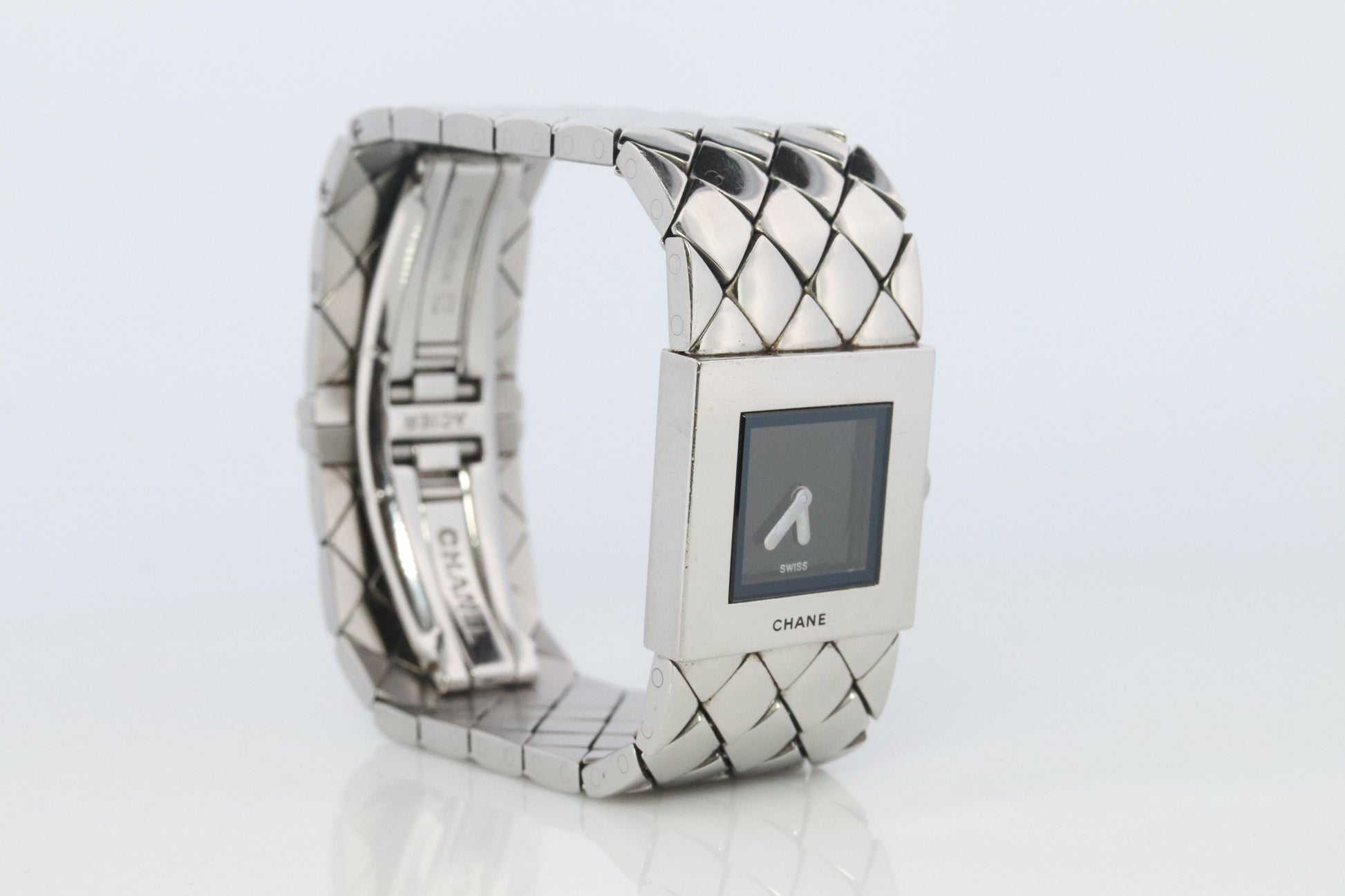 Chanel Watch. Genuine Matelasse Ladies Quartz Wristwatch Quilted Bracelet