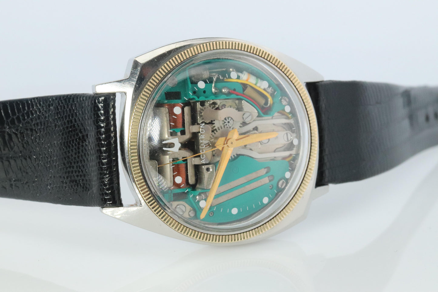 Vintage BULOVA Accutron watch. Spaceview Bulova 14k Bezel Electric Transparent