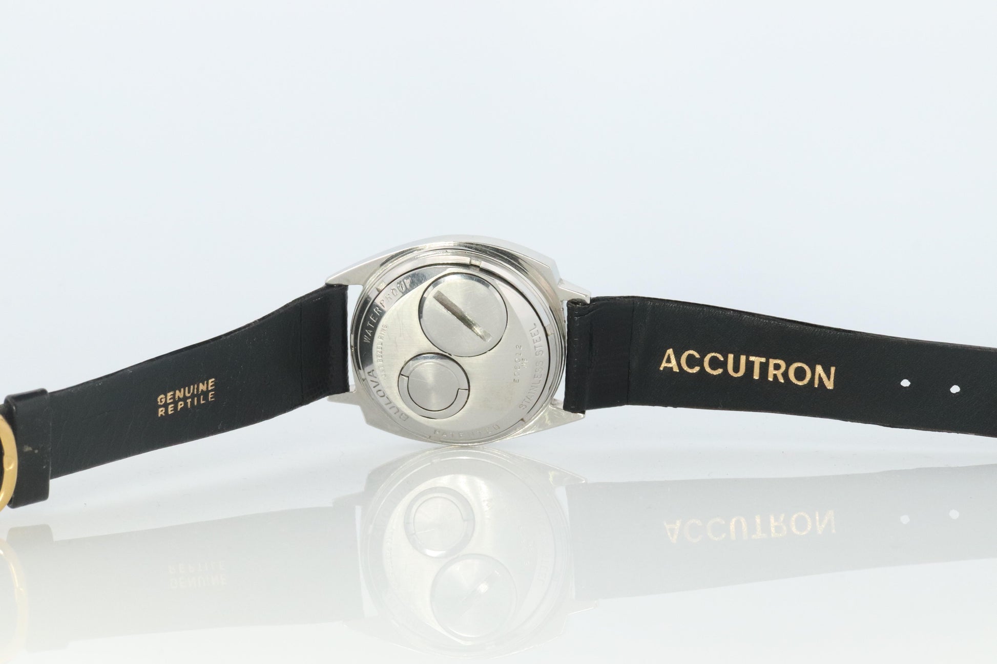 Vintage BULOVA Accutron watch. Spaceview Bulova 14k Bezel Electric Transparent