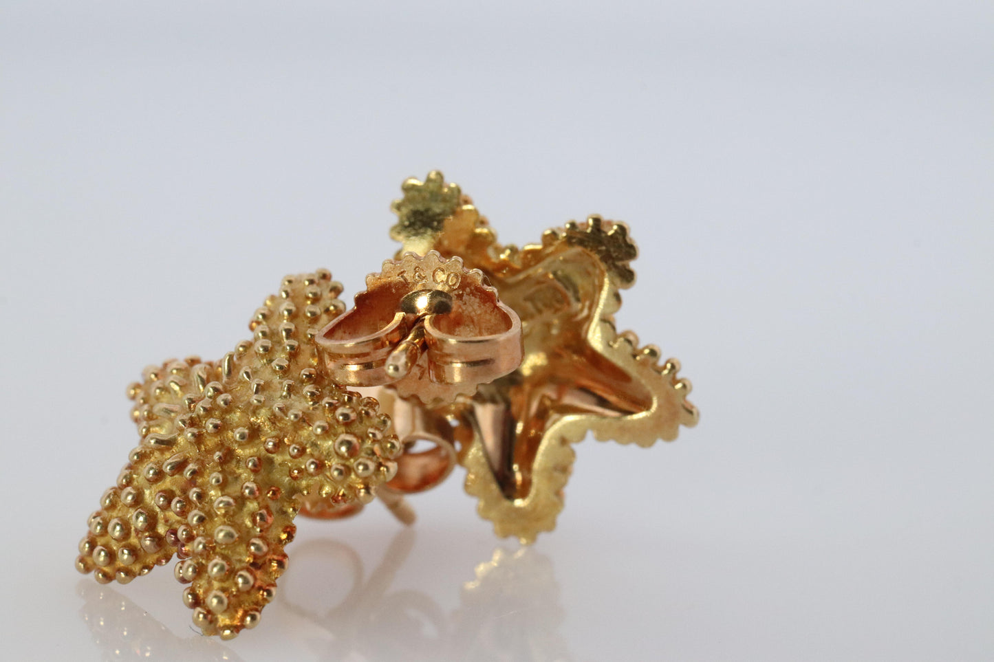 Tiffany & Co 18k Gold Star Earrings. Starfish Spiky Tiffany Stud Earrings