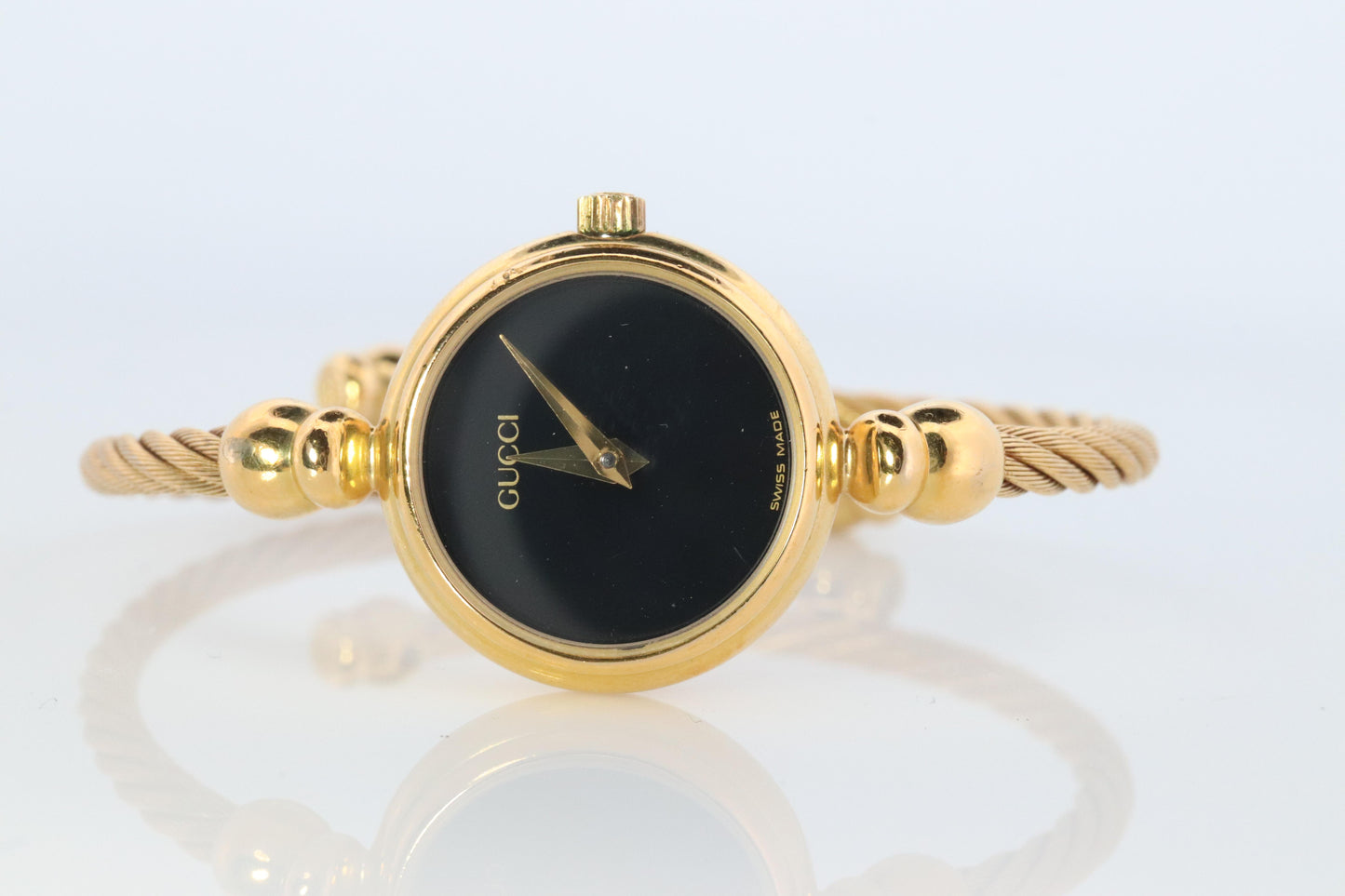 Vintage GUCCI Quartz 2700.2.L  Watch. Gucci Ladies Bangle Gold Tone Wristwatch