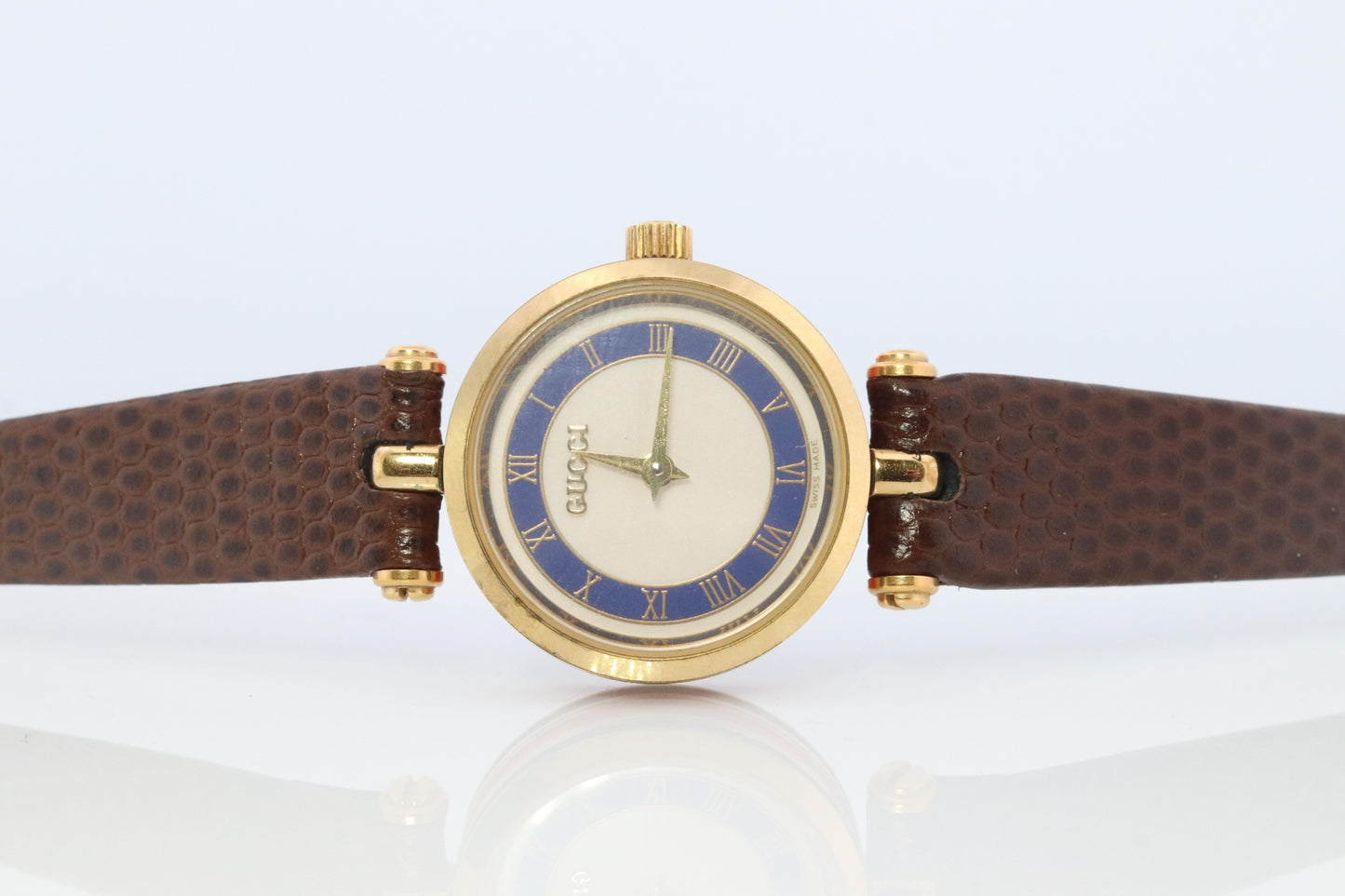 Vintage GUCCI Shelly Line Leather Watch Timepiece. 2000L Gucci Lane Blue and Red