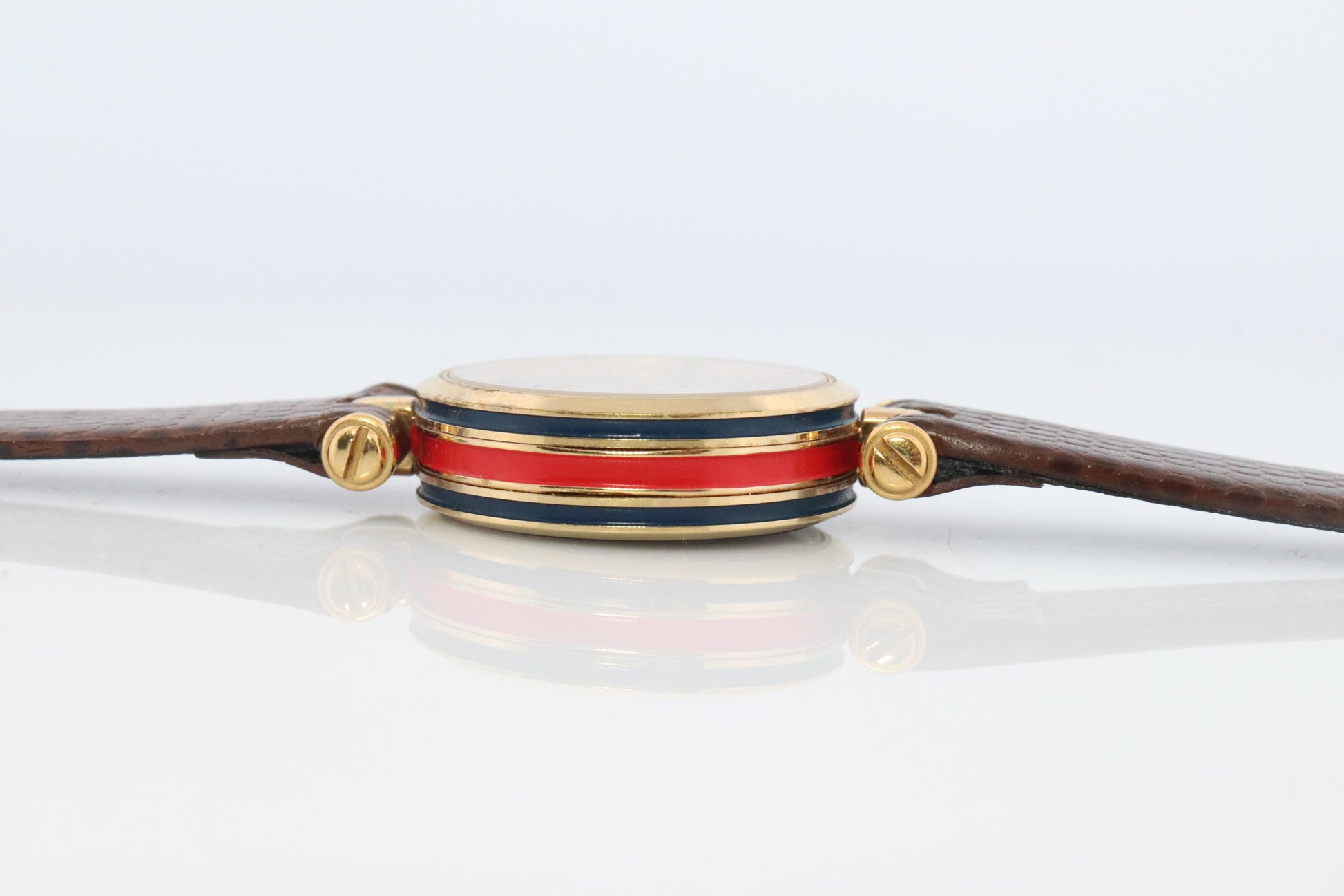 Vintage GUCCI Shelly Line Leather Watch Timepiece. 2000L Gucci Lane Blue and Red