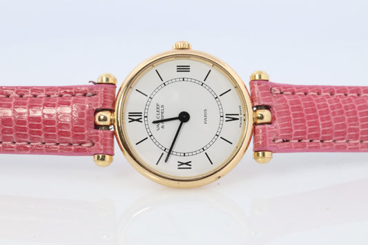 Van Cleef and Arpels 18601 watch. 18k Gold VCA Classique Ladies Watch.