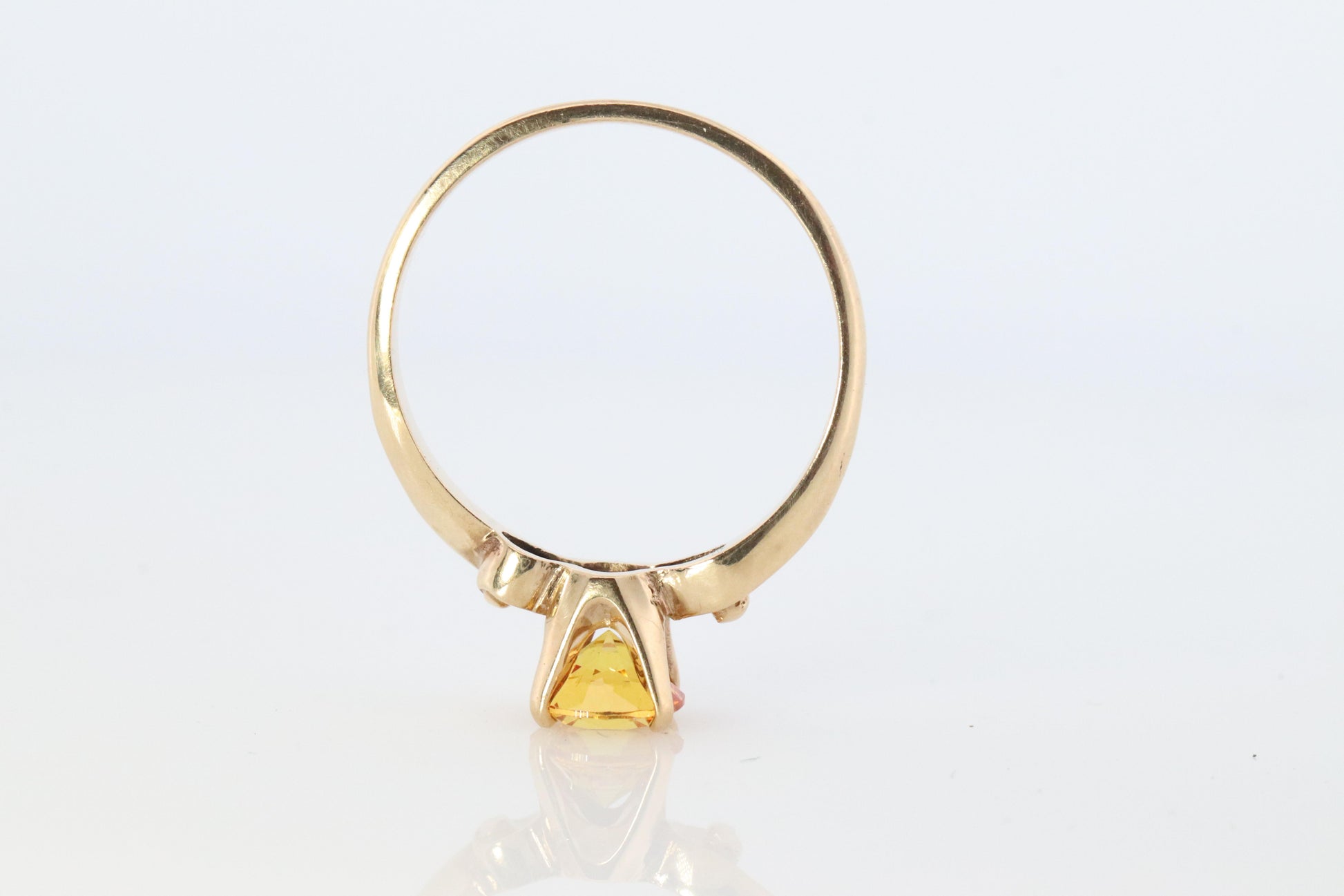 10k Round Sapphire YELLOW Sapphire ring. YELLOW SAPPHIRE solitaire ring.
