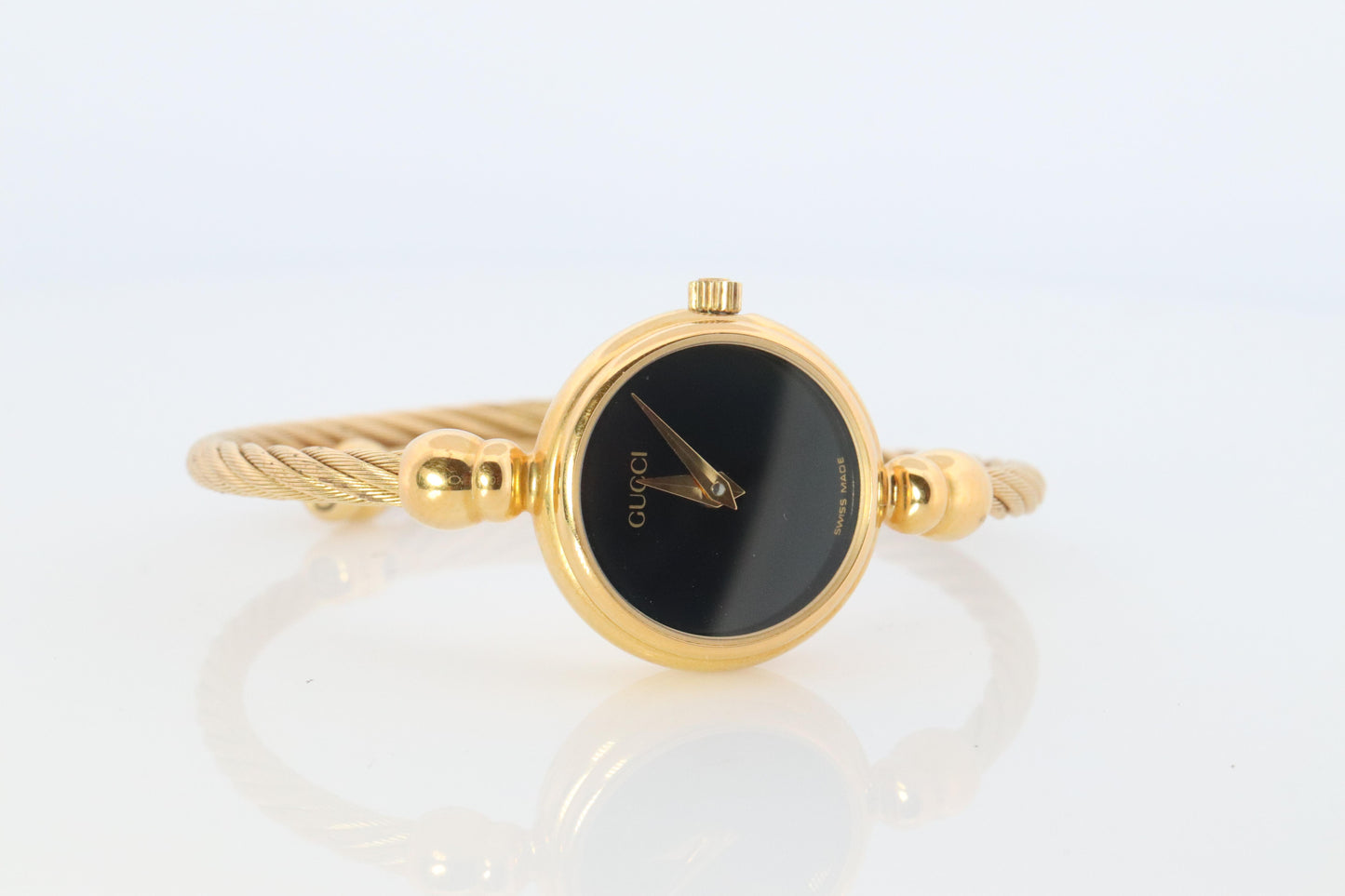 Vintage GUCCI Quartz 2700.2.L  Watch. Gucci Ladies Bangle Gold Tone Wristwatch