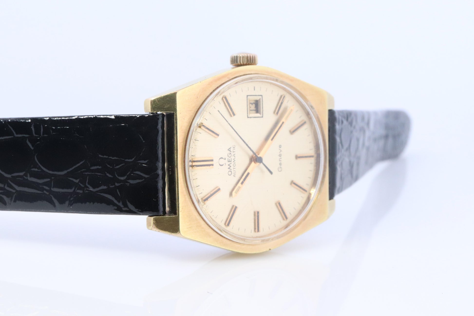 OMEGA Automatic Watch. Omega Geneve Automatic Vintage Mens Watch.