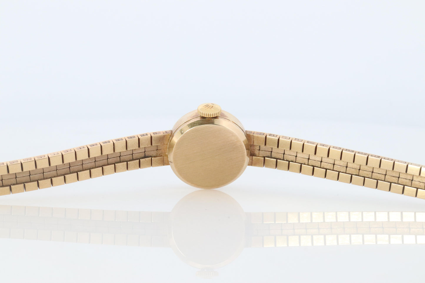 Genuine Rolex Watch. 9k YG Ladies Rolex Mechanical Windup Watch.