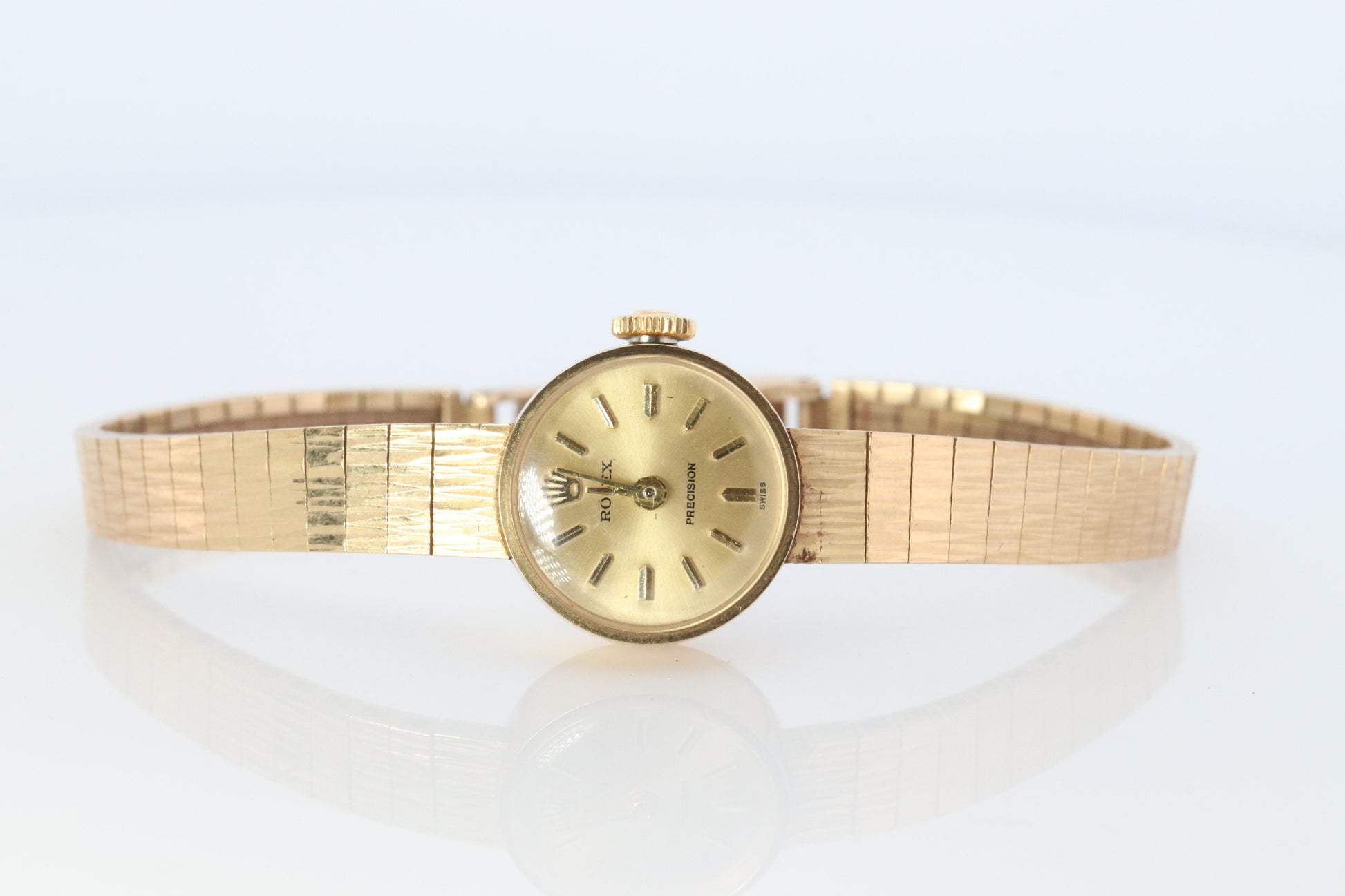 Genuine Rolex Watch. 9k YG Ladies Rolex Mechanical Windup Watch.