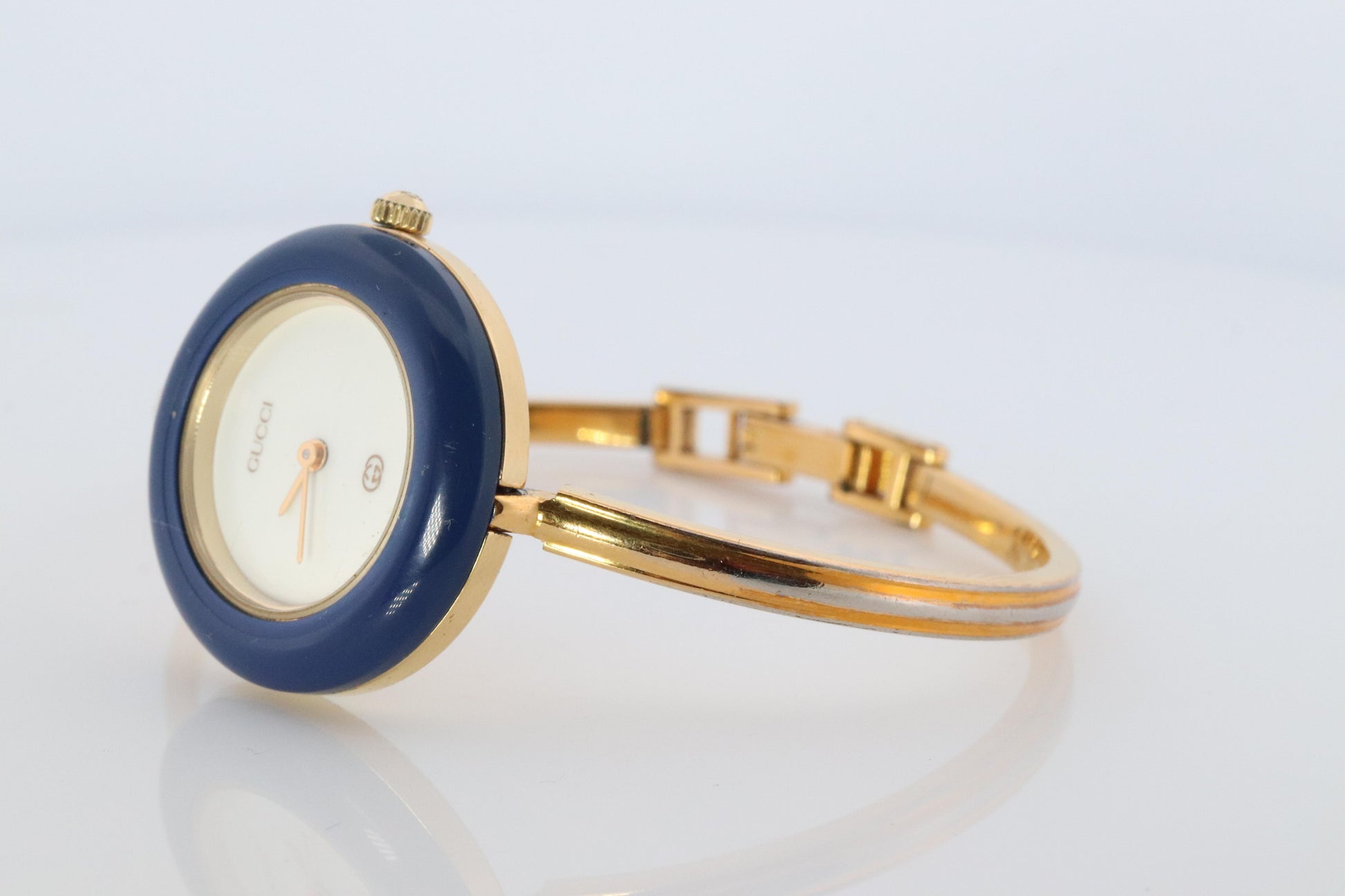 Vintage GUCCI Quartz 11/12  Watch. Gucci Ladies Bangle Interchange Bezel watch