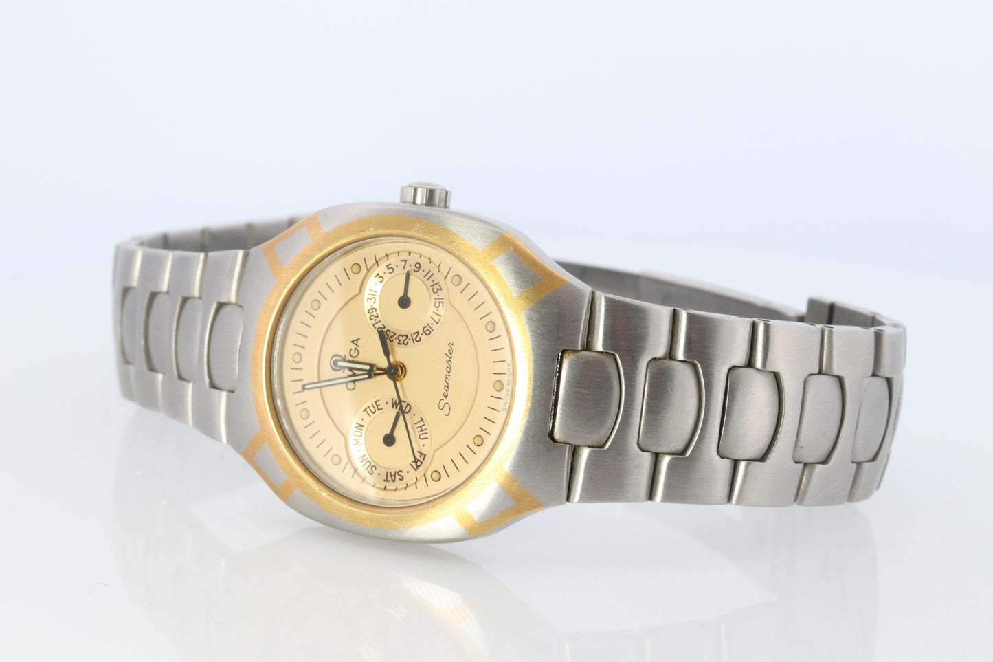 Omega Watch.  Omega Seamaster Polaris Quartz Date Wristwatch. Mens Omega