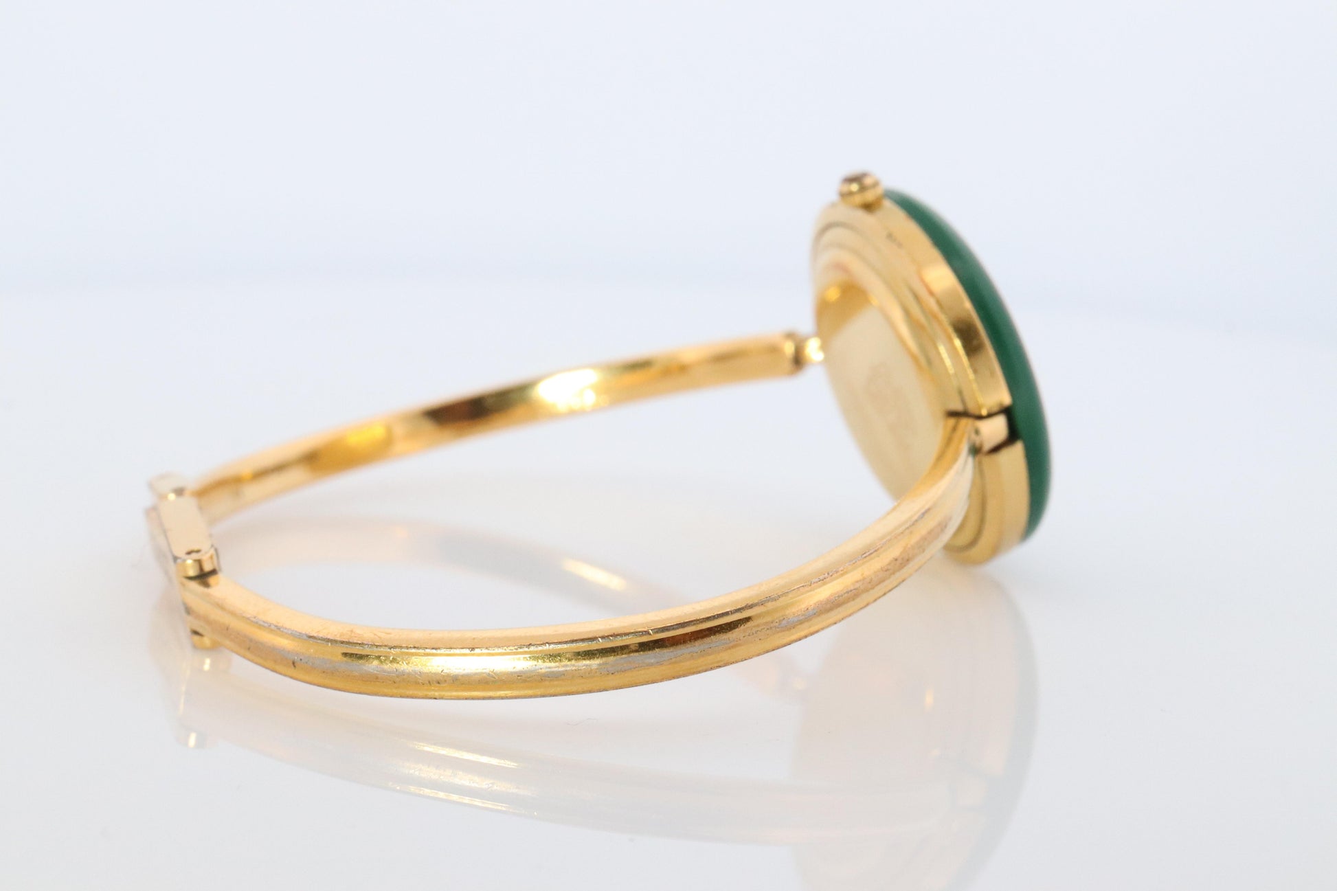 Vintage GUCCI Quartz 11/12.2  Watch. Gucci Ladies Bangle Interchange Bezel watch