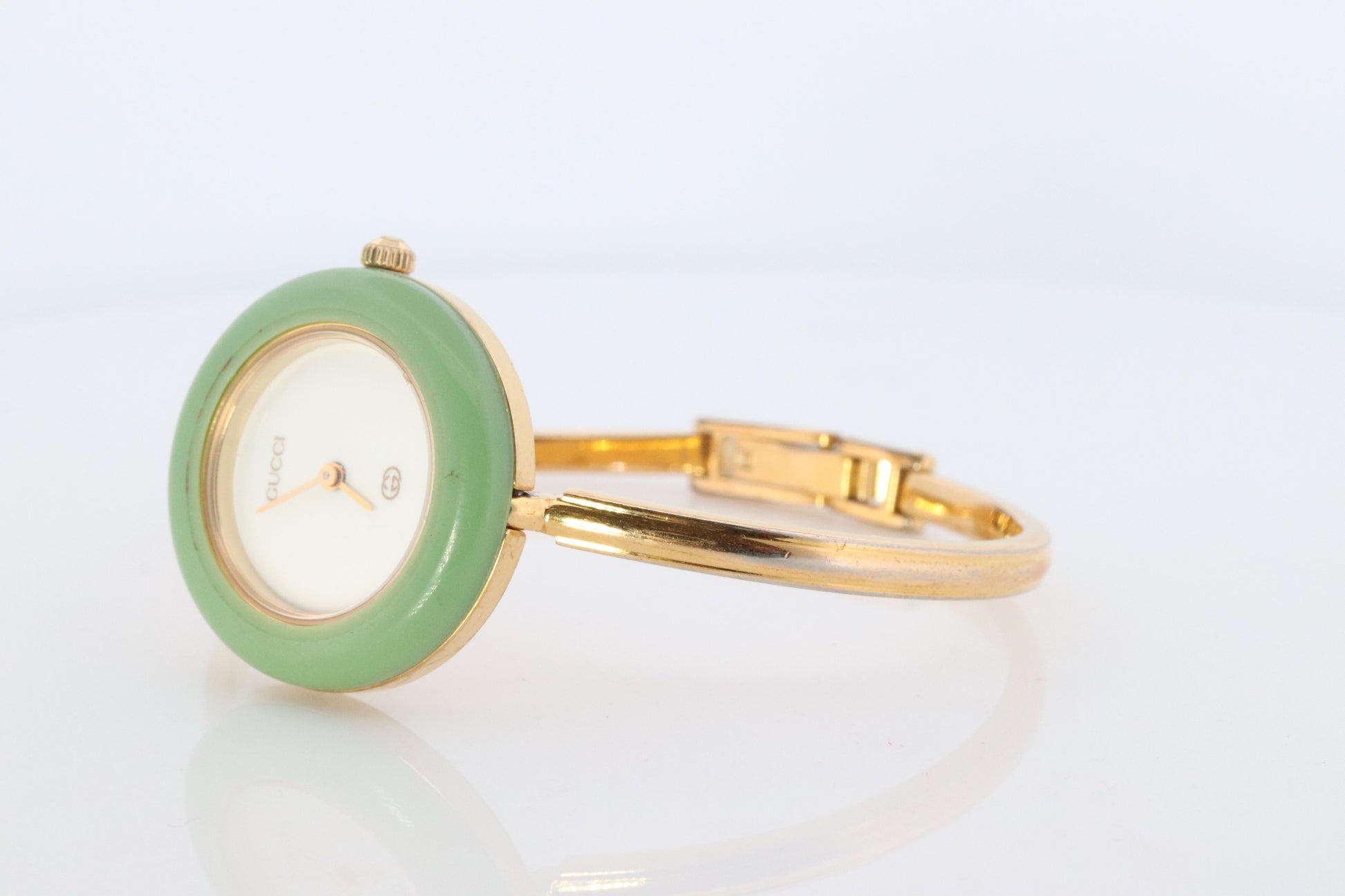 Vintage GUCCI Quartz 11/12  Watch. Gucci Ladies Bangle Interchange Bezel watch