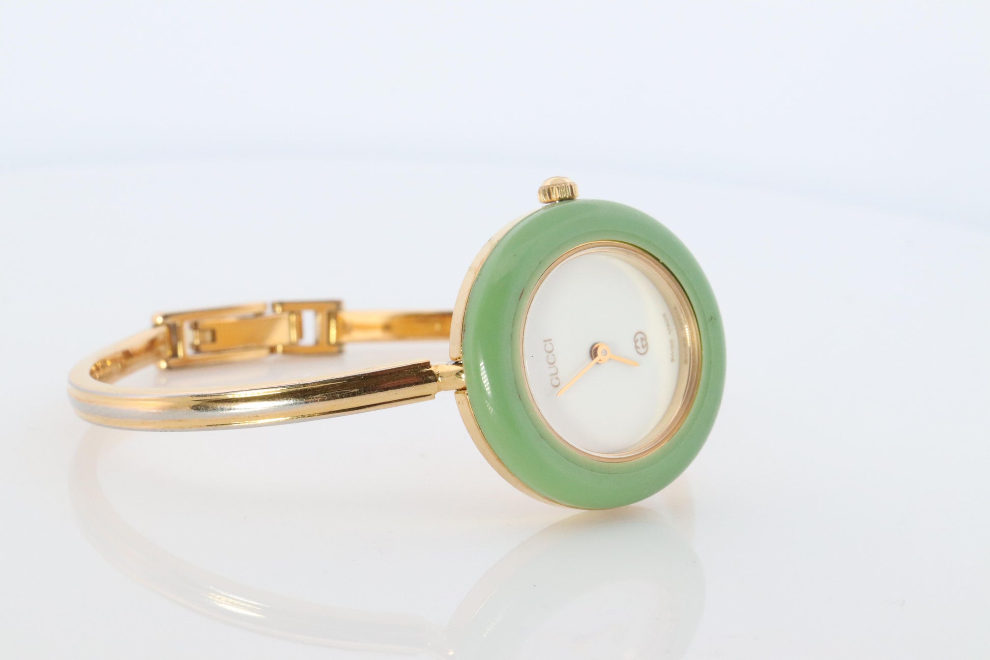 Vintage GUCCI Quartz 11/12  Watch. Gucci Ladies Bangle Interchange Bezel watch