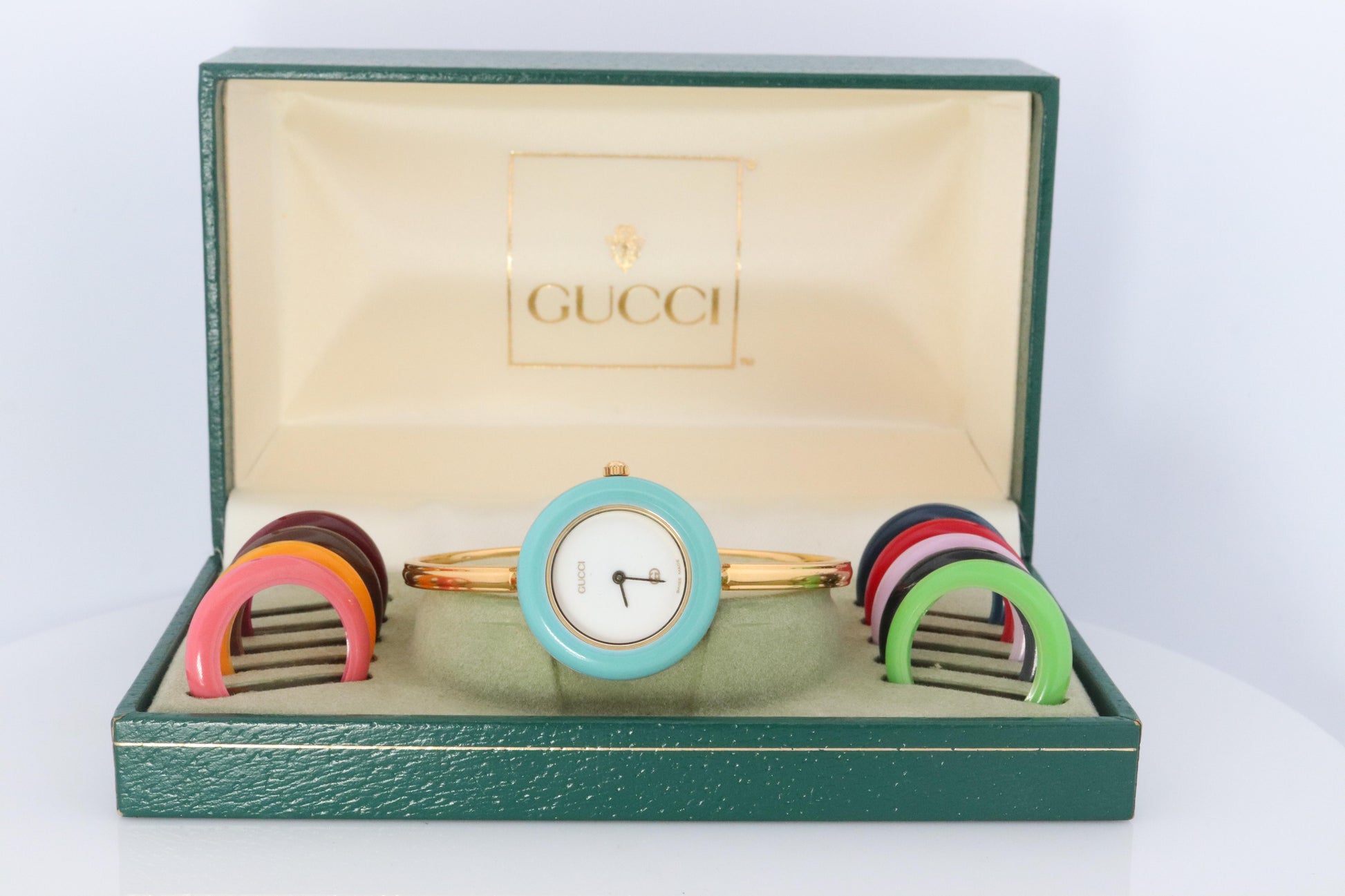 Vintage GUCCI Quartz 11/12  Watch. Gucci Ladies Bangle Interchange Bezel watch