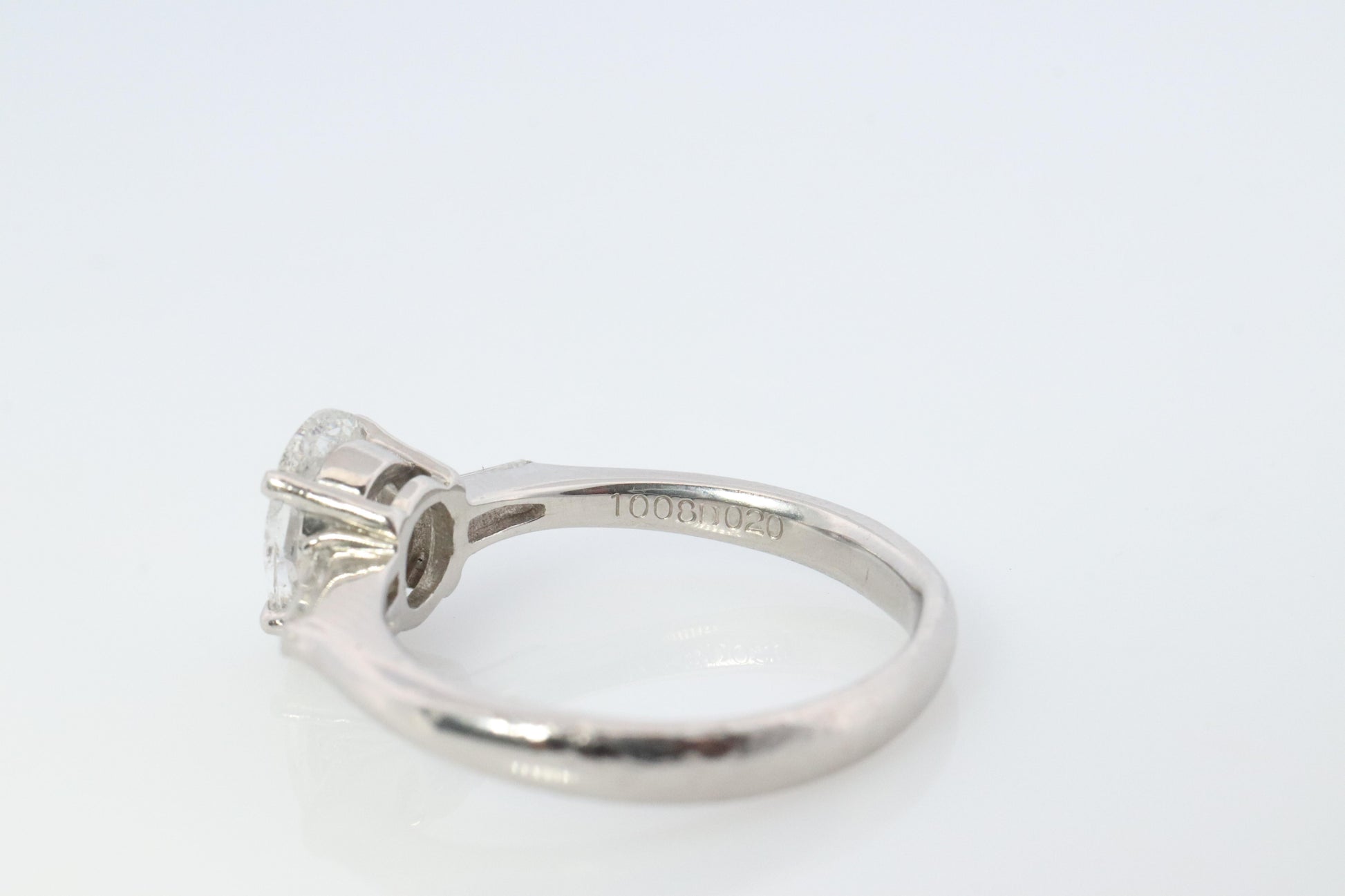 LARGE Diamond Oval engagement ring. Platinum 1CT Oval Diamond Solitaire baguette