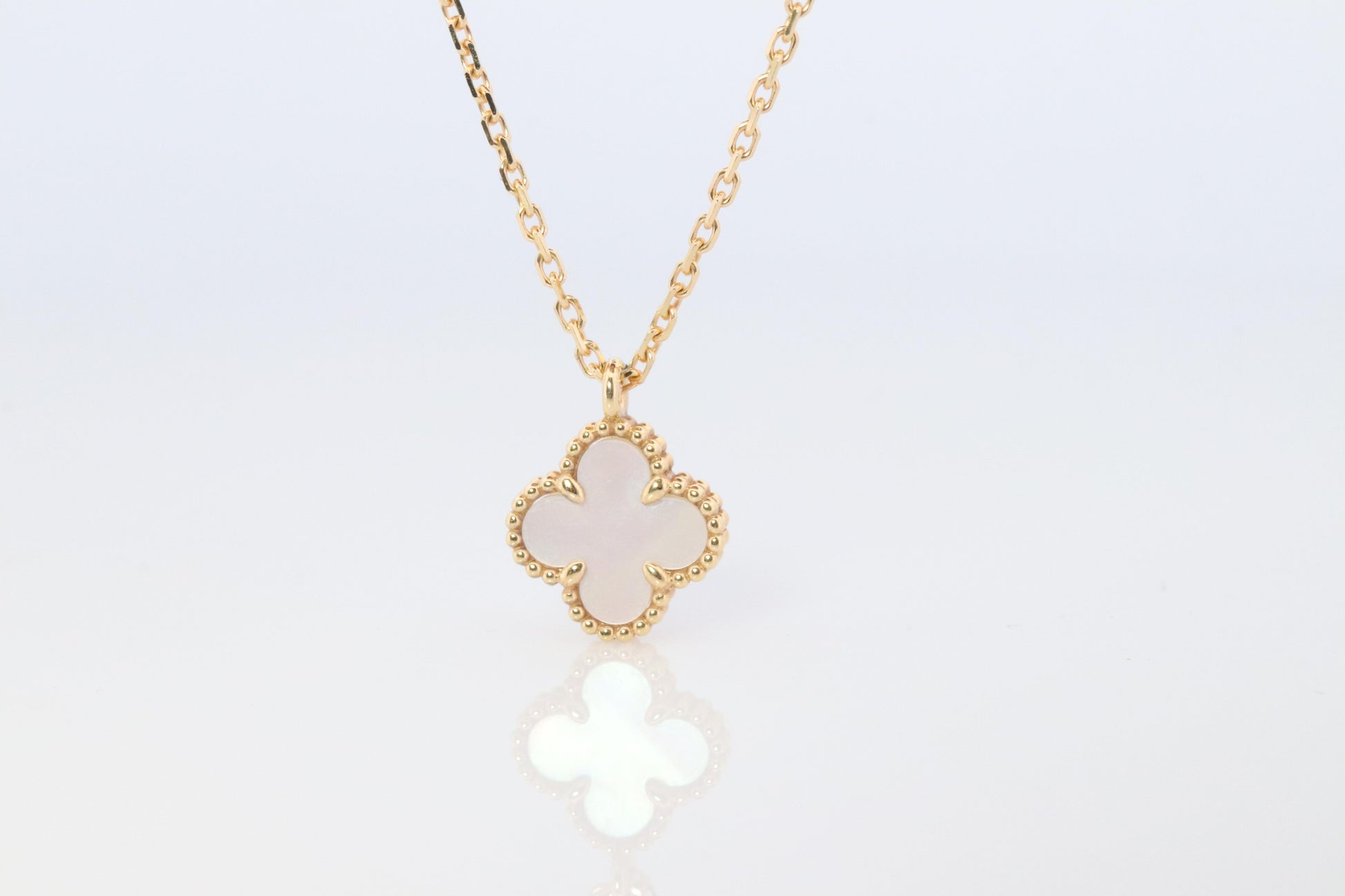 Van Cleef Arpels Alhambra Necklace . Genuine VCA 18k YG Mother of Pearl Pendant