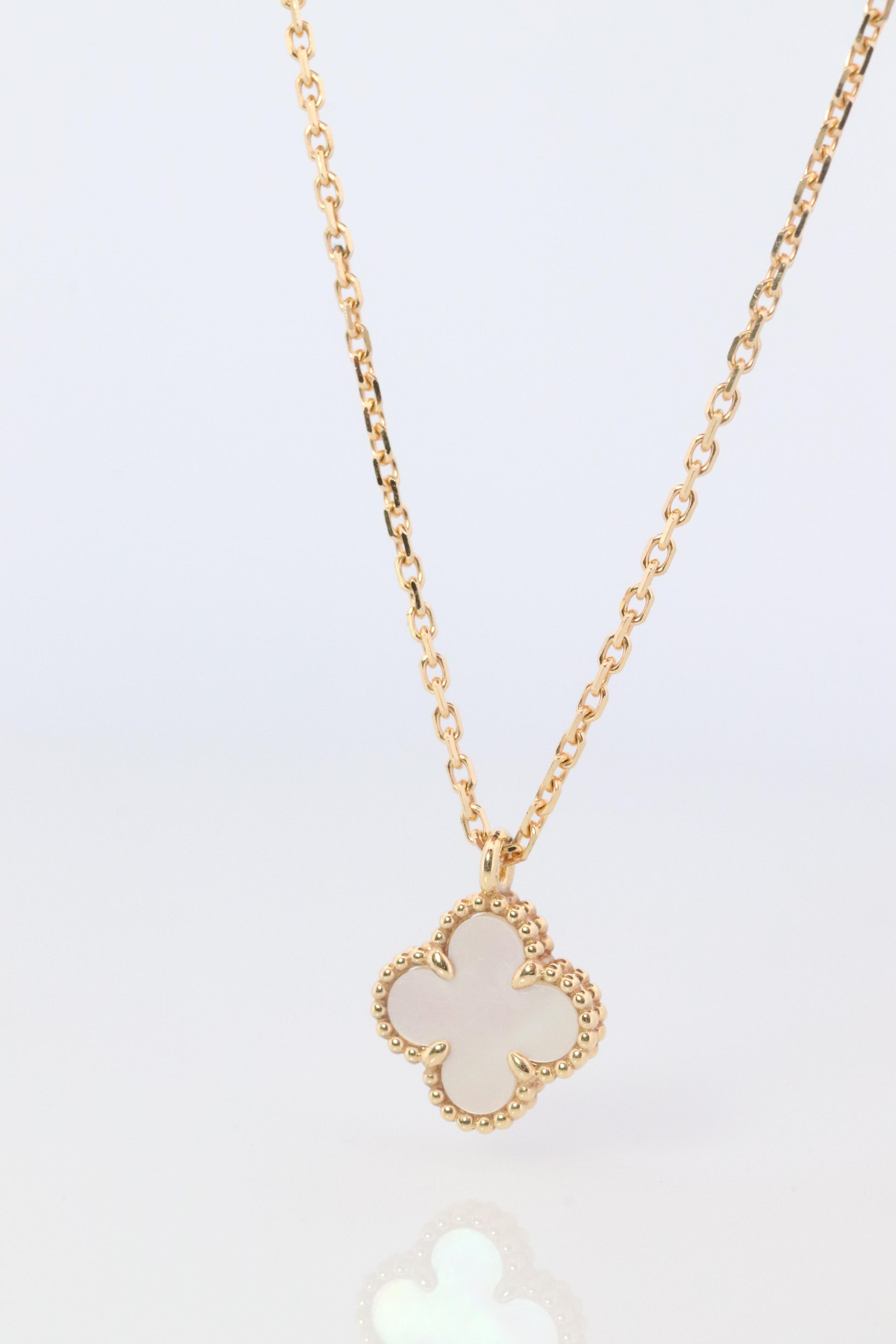 Van Cleef Arpels Alhambra Necklace . Genuine VCA 18k YG Mother of Pearl Pendant