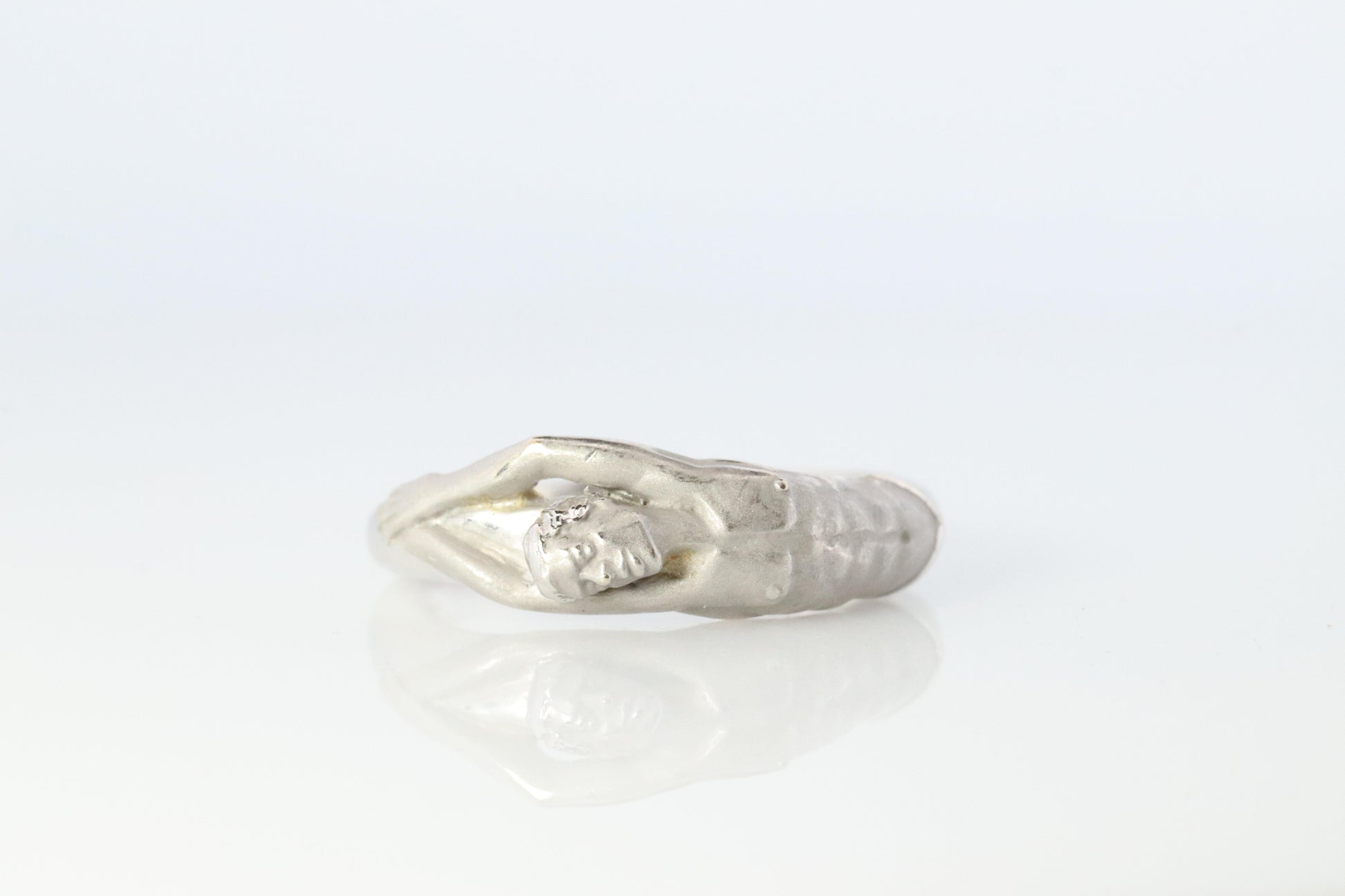 Carrera Y Carrera 18k Band. Carrera Y Carrera 750 White Gold  Adam Ring.