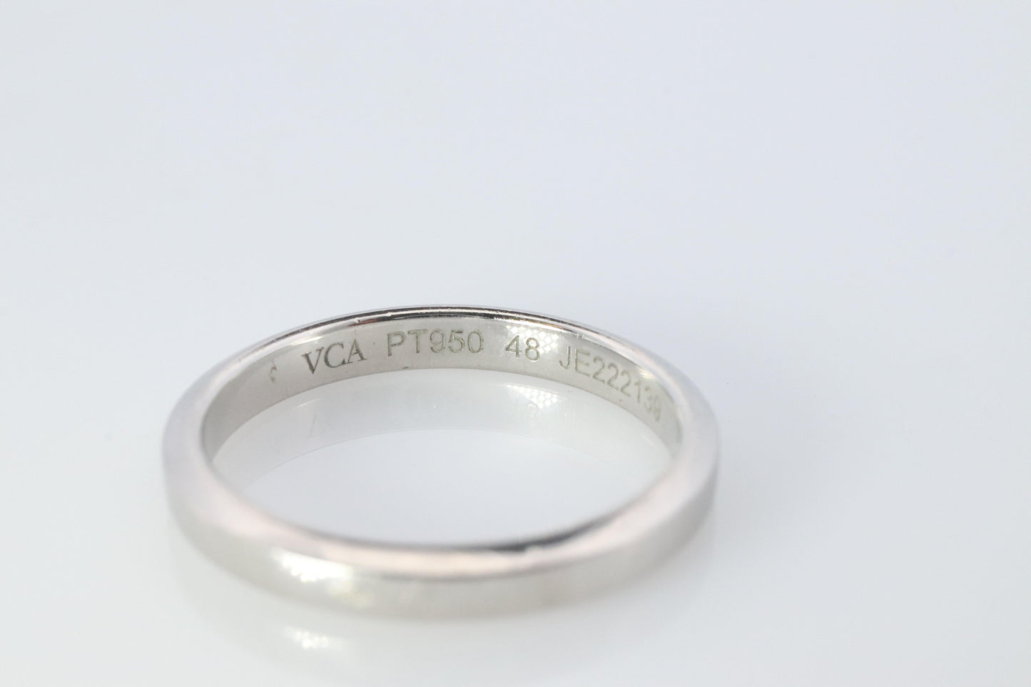 Preowned Van Cleef Arpels band. Genuine VCA PT950 Platinum Tendrement ring.