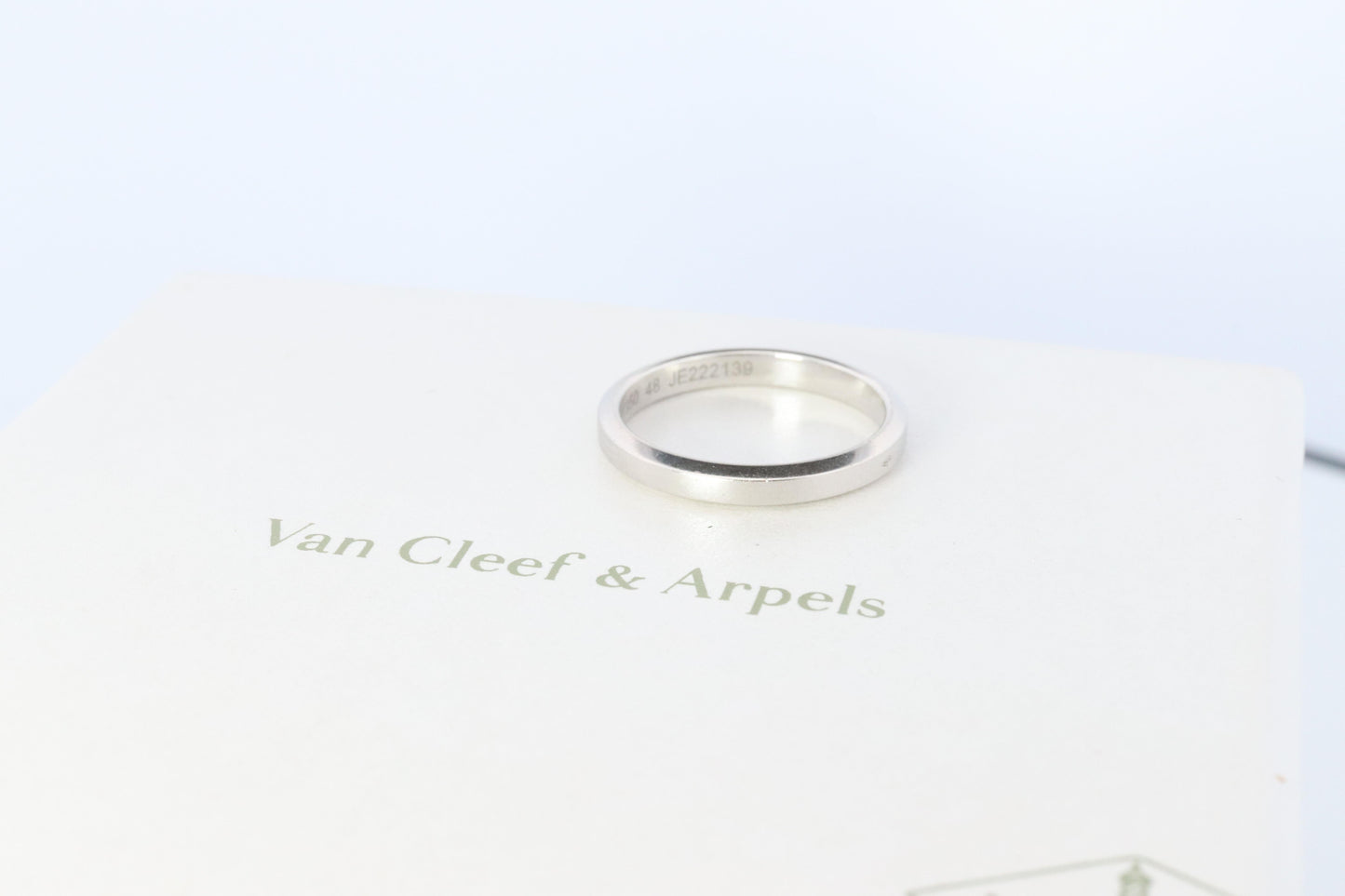 Preowned Van Cleef Arpels band. Genuine VCA PT950 Platinum Tendrement ring.