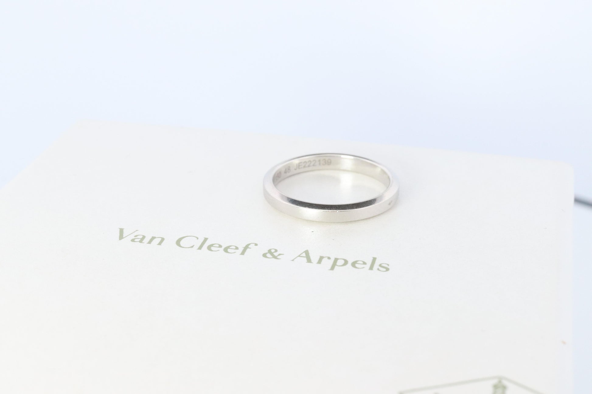 Preowned Van Cleef Arpels band. Genuine VCA PT950 Platinum Tendrement ring.