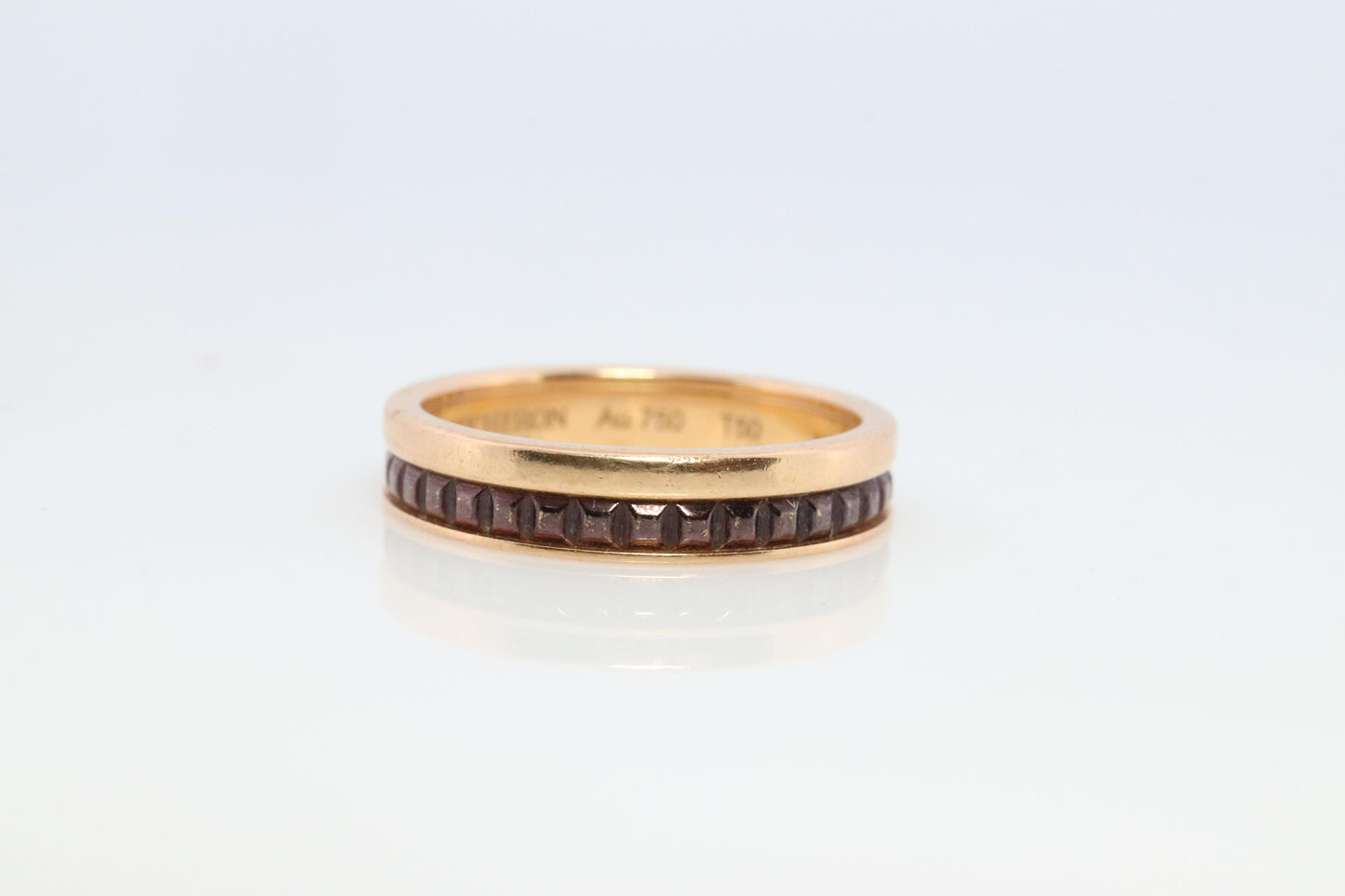 Boucheron 18k Band. Vintage 750 Boucheron Quattre Classique